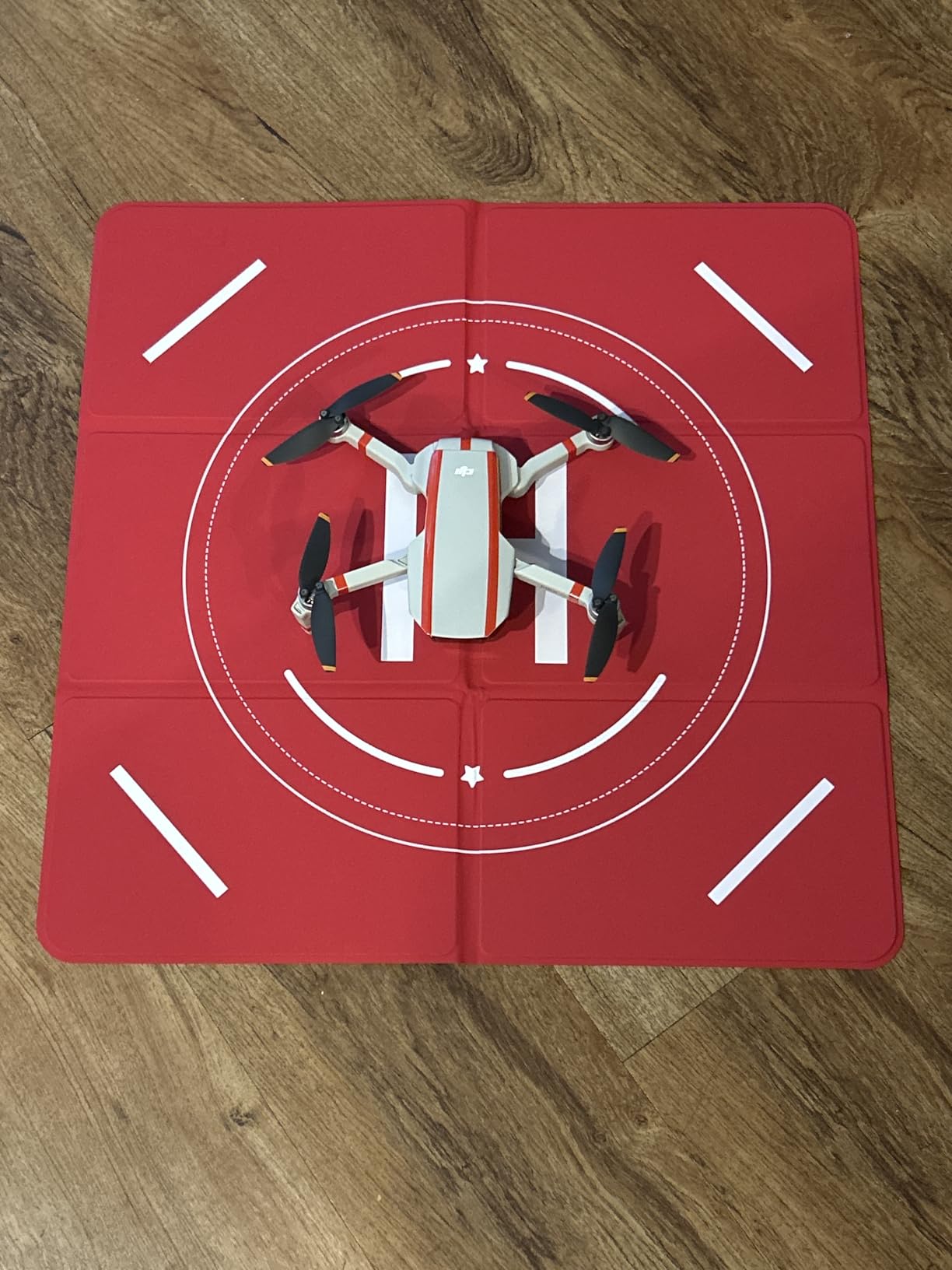 FPVtosky Nighttime Reflective Drone Landing Pad, Fast-fold Double Sided Waterproof Landing Pad Weighted for DJI Lito X1/Mini 5 Pro/ 4/3 Pro/Mini 4k / Mavic 4 / Air 3s/ Avata 2/ Neo/Flip customer photo 2