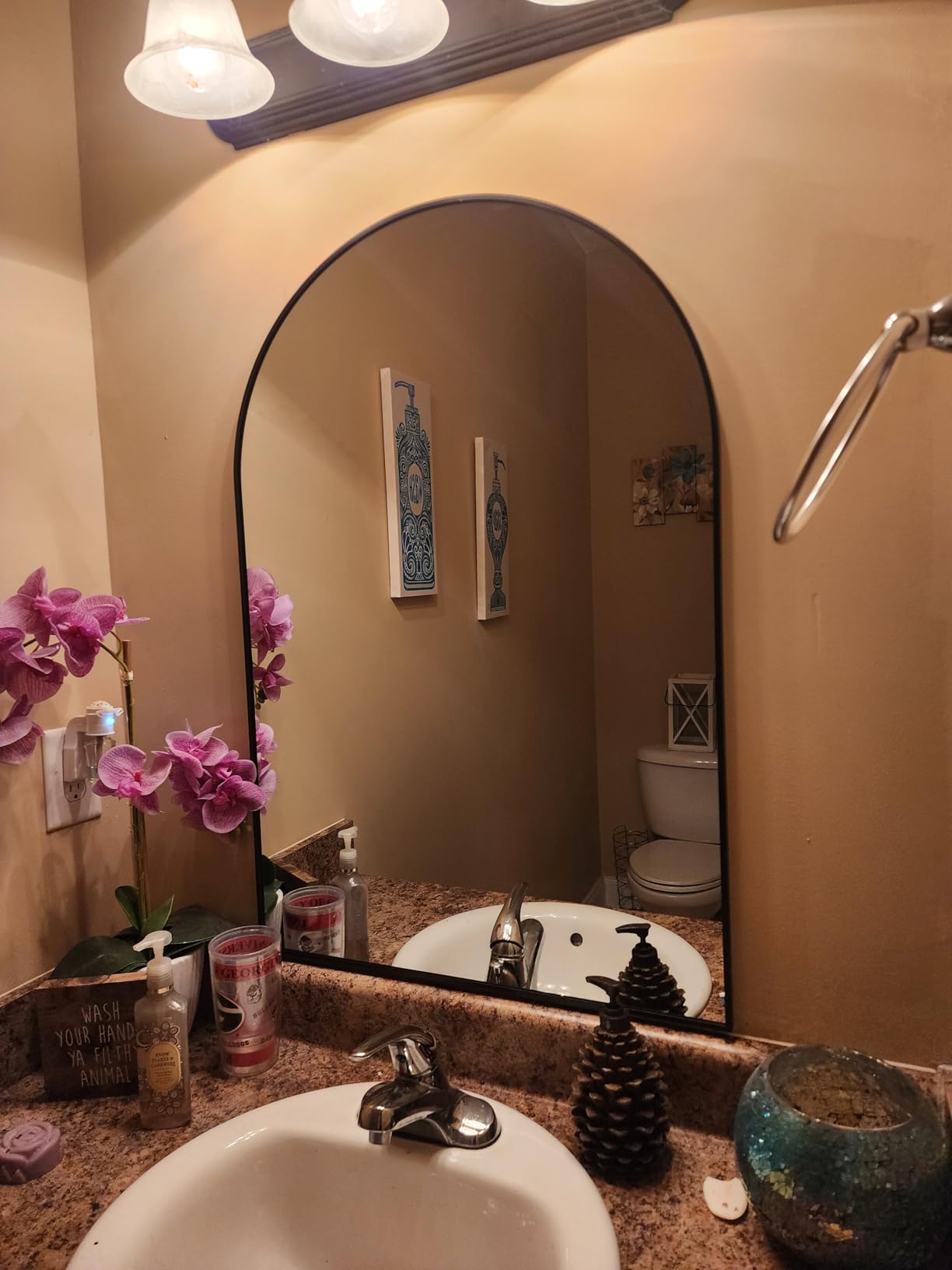 Bathroom Mirror for Wall, 24 Inch Round Mirror, Matte Black Metal Framed Circle Vanity Mirror for Bathroom Bedroom Living Room Entryway, Anti-Rust, Tempered Glass, Hanging or Leaning customer photo 1