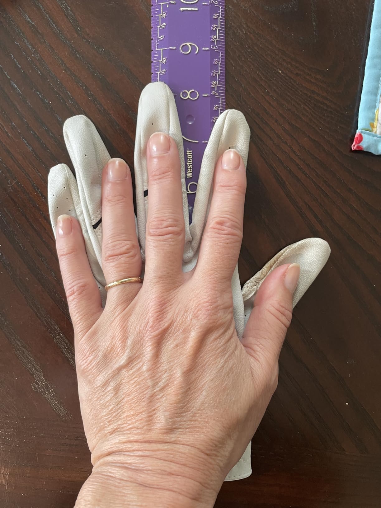 TaylorMade Golf Stratus TECH Women's Glove customer photo 1