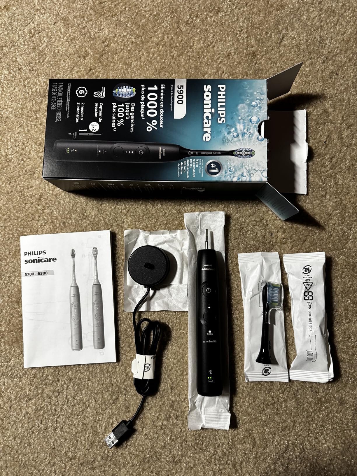 Philips Sonicare 5900 Series Electric Toothbrush, Pressure Sensor, 6 Brushing Settings, 21-Day Runtime, Navy, HX7133/02 customer photo 2