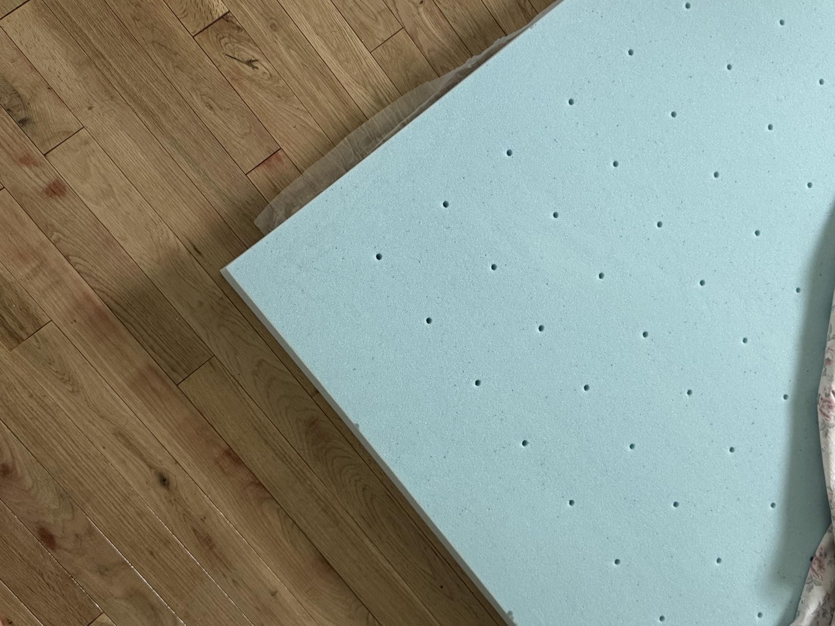 EGOHOME 2 Inch Twin Memory Foam Mattress Topper, Cooling Gel Infused & Pressure Relieving Pad in a Box, Dorm Room Essentials, CertiPUR Certified, Blue customer photo 2