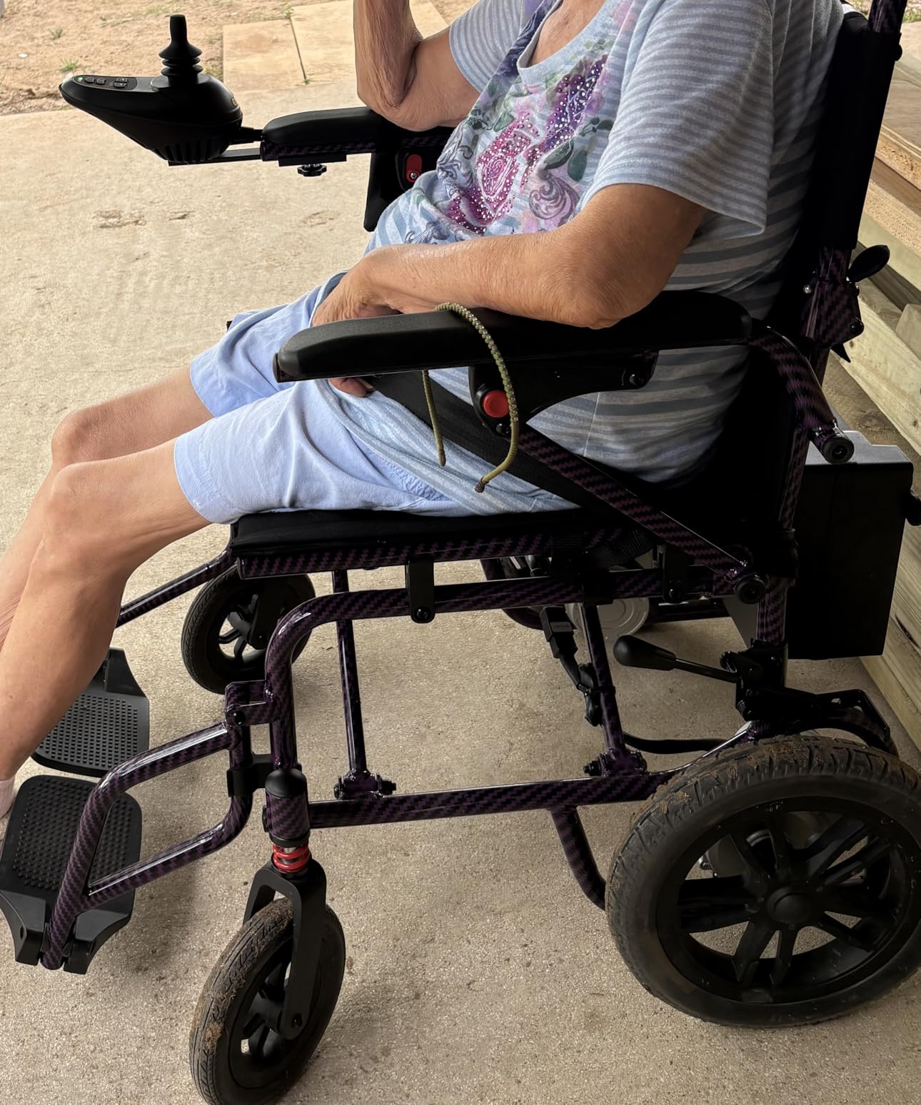 Electric Wheelchairs for Adults, Lightweight Foldable Wheelchair 15 Miles Long Travel Range, 360° Joystick Control Motorized Wheelchair, Support 286 lbs with LED Light Power Wheelchair (Purple) customer photo 2