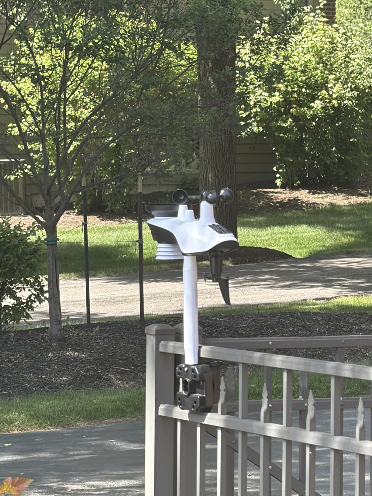 Sainlogic Smart WiFi Weather Station, Wireless Indoor Outdoor Weather Station with 24/7 Weather Forecast, Wind Speed, Rain Gauge, Alerts & 2-Year Data Export for Home Garden customer photo 1