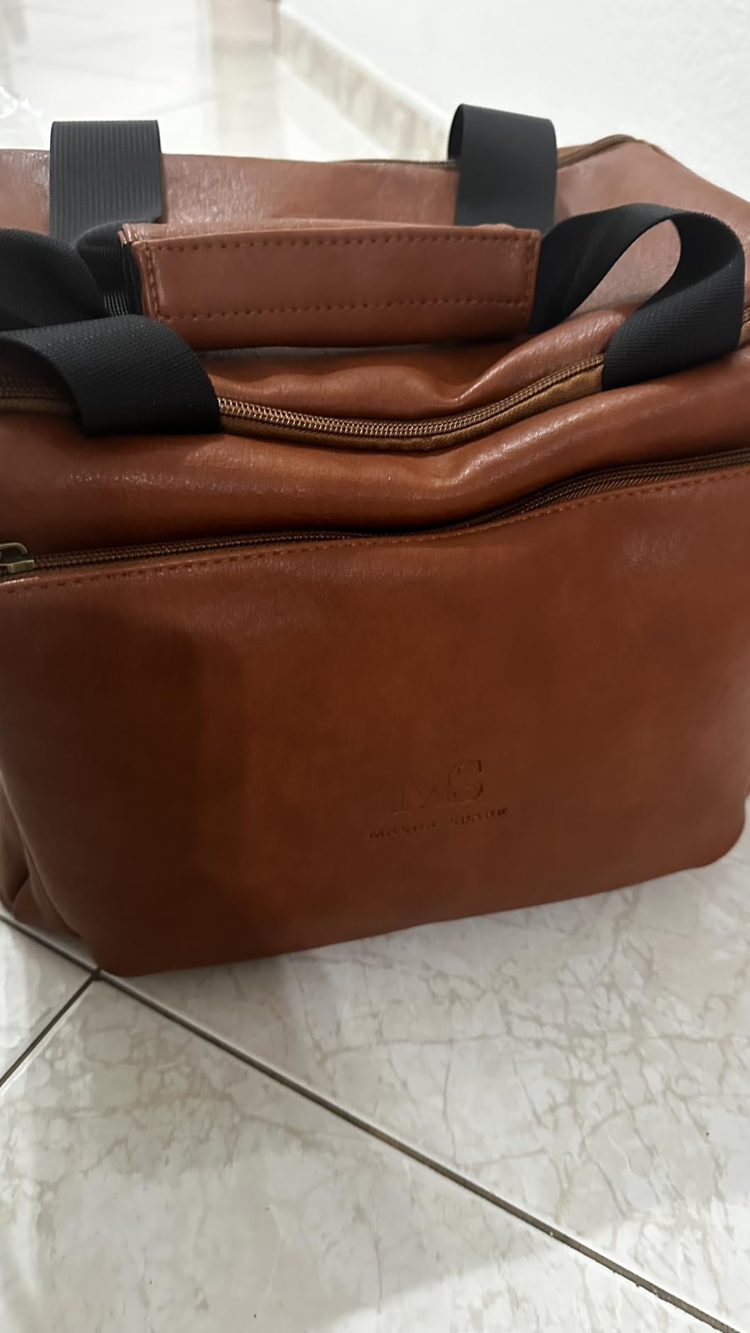 Premium Horse Brushes Set (4 Pieces) - Essential Equine Care Set with Beechwood Brushes, Natural Bristles, and Handcrafted Leather Bag - Luxury Gift for Horse Riders and Owners customer photo 1