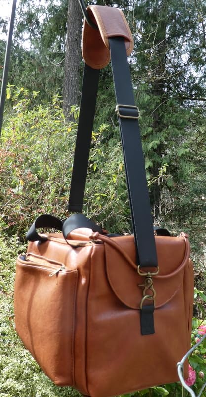 Premium Horse Brushes Set (4 Pieces) - Essential Equine Care Set with Beechwood Brushes, Natural Bristles, and Handcrafted Leather Bag - Luxury Gift for Horse Riders and Owners customer photo 2