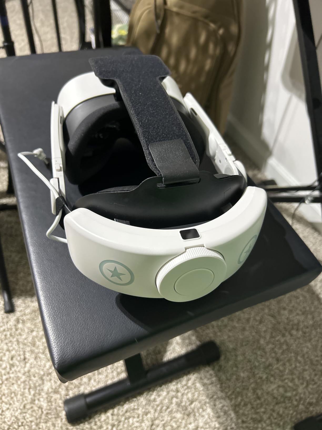 VR Head Set Strap with 10000mAh Battery for Meta Quest 3/3S - Patented One-Click Release, Adjustable Detachable Design Compatible with Quest 2 3/3S, Balanced and Comfortable VR Gaming customer photo 1