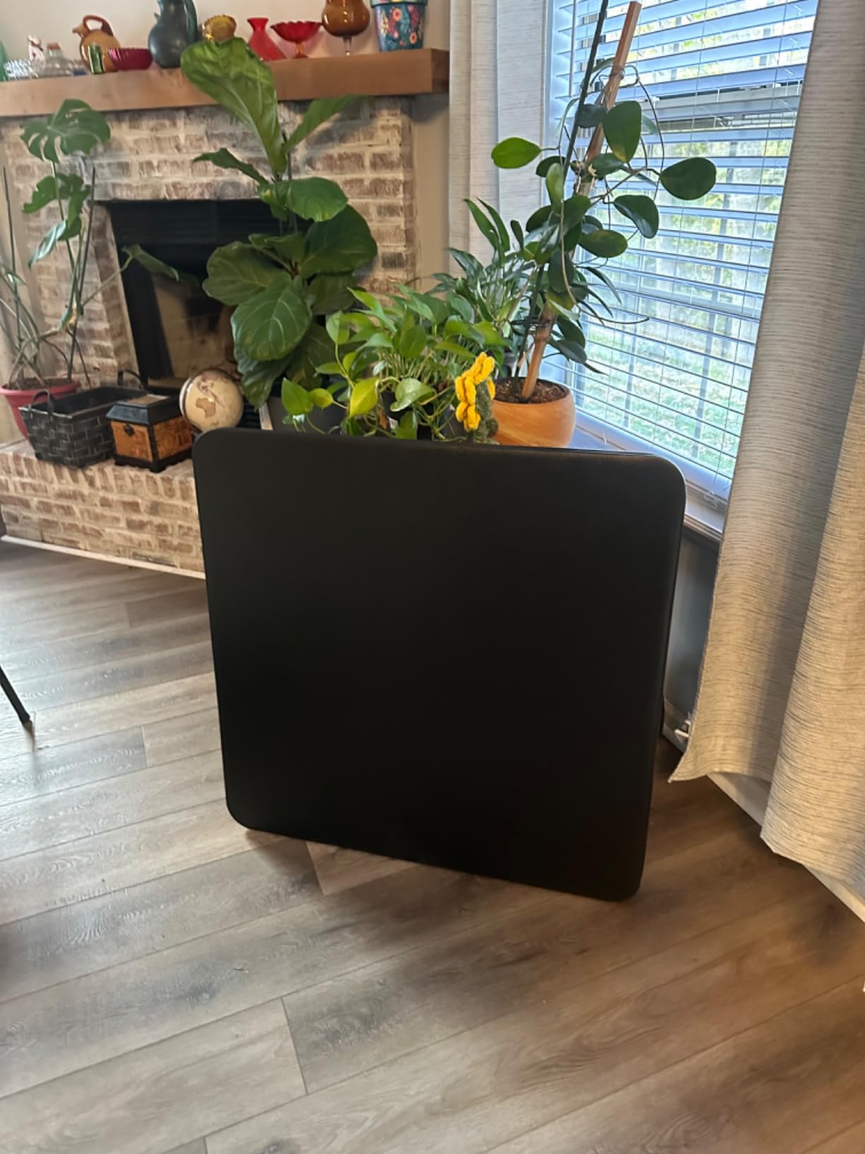 VECELO 34'' Folding Card Table Square with Soft Padded Tabletop, Portable for Dining Room, Parties, Games, Puzzles, Black customer photo 2