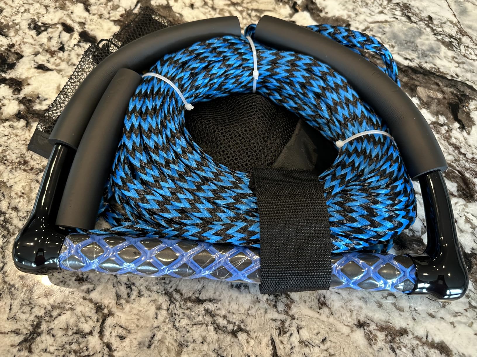 75FT Ski Ropes for Water Skiing, Floating Wakeboard Rope and Handle, Ski Tow Rope for Towable Tubing, Waterskiing, Wakeboarding, Kneeboarding customer photo 2