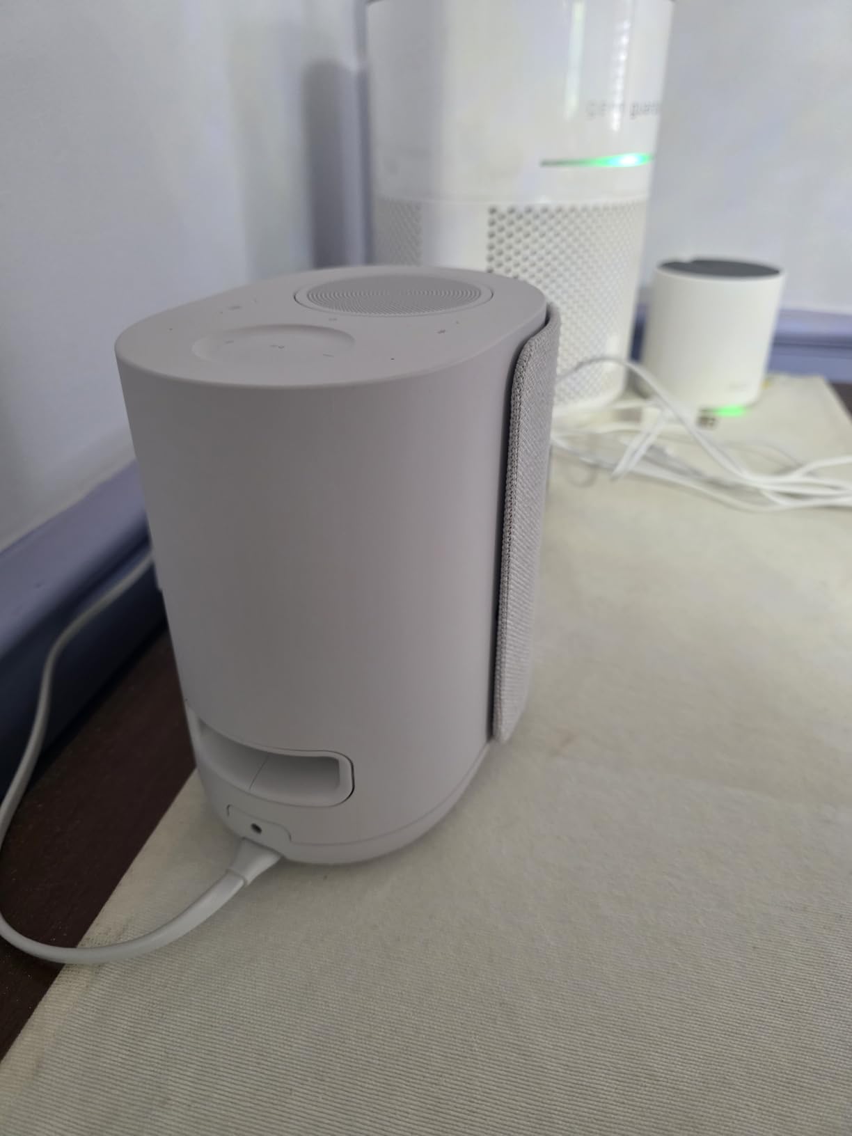 Bose New Lifestyle Ultra Speaker, Wireless Home Speaker, TrueSpatial Audio, CleanBass, AirPlay & Google Cast, Black customer photo 1