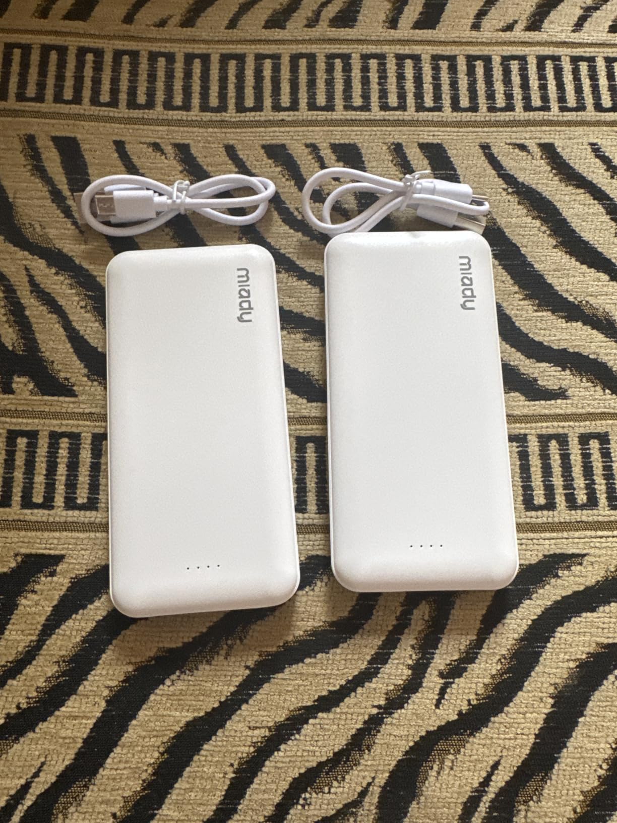 Miady 2-Pack Portable Charger, Slim 10000mAh Power Bank Travel Battery Pack 3 Outputs 2 Inputs Compatible with iPhone 17/16/15/14/13 Galaxy S24/22 iPad Android etc (Black+White) customer photo 1