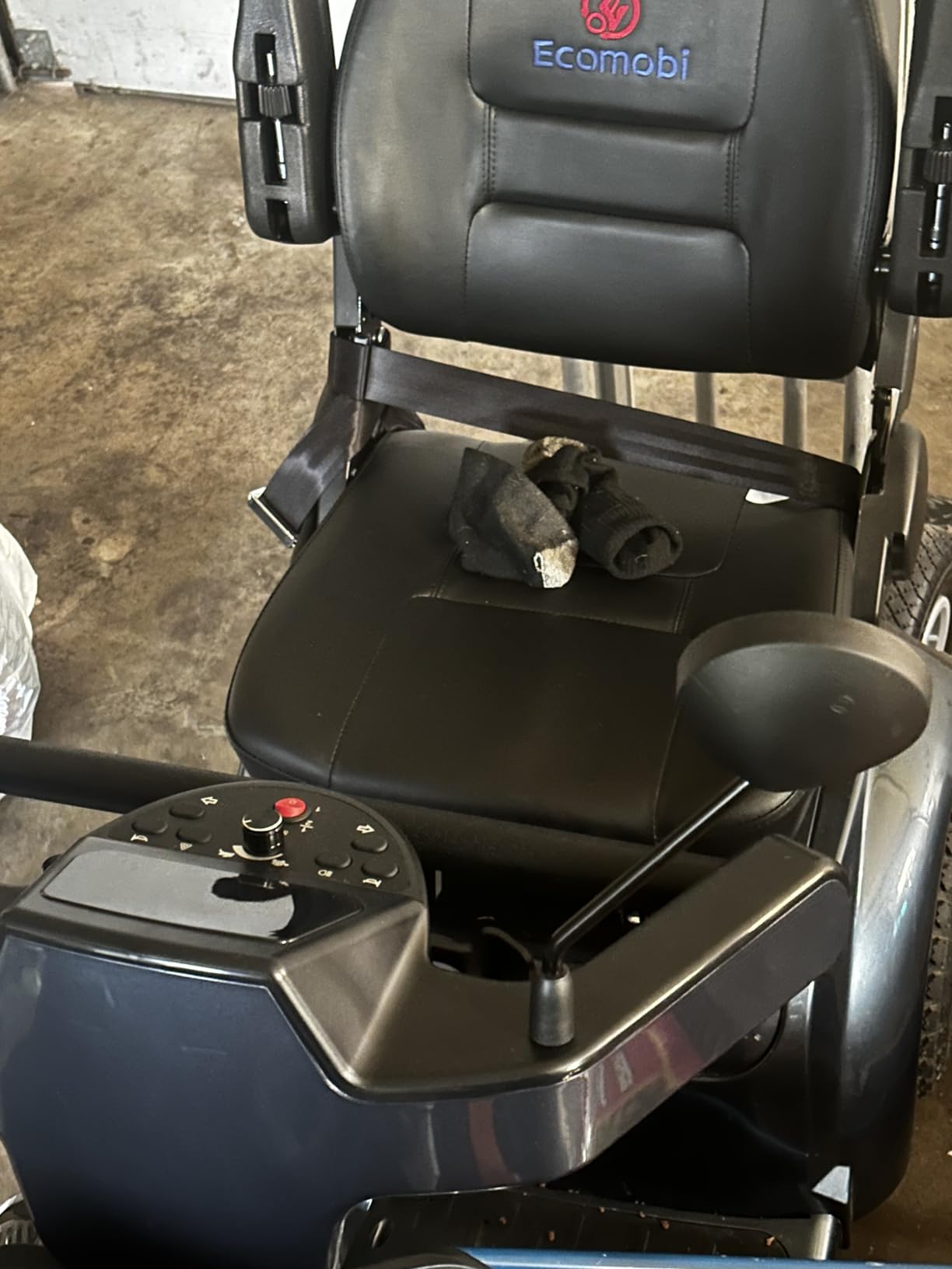 Ecomobi All-Terrain Heavy Duty Mobility Scooter for Seniors & Adults, 1000W Powerful Motor, 550 lbs Weight Capacity, 32 Mile Extended Range, 9 MPH, 13