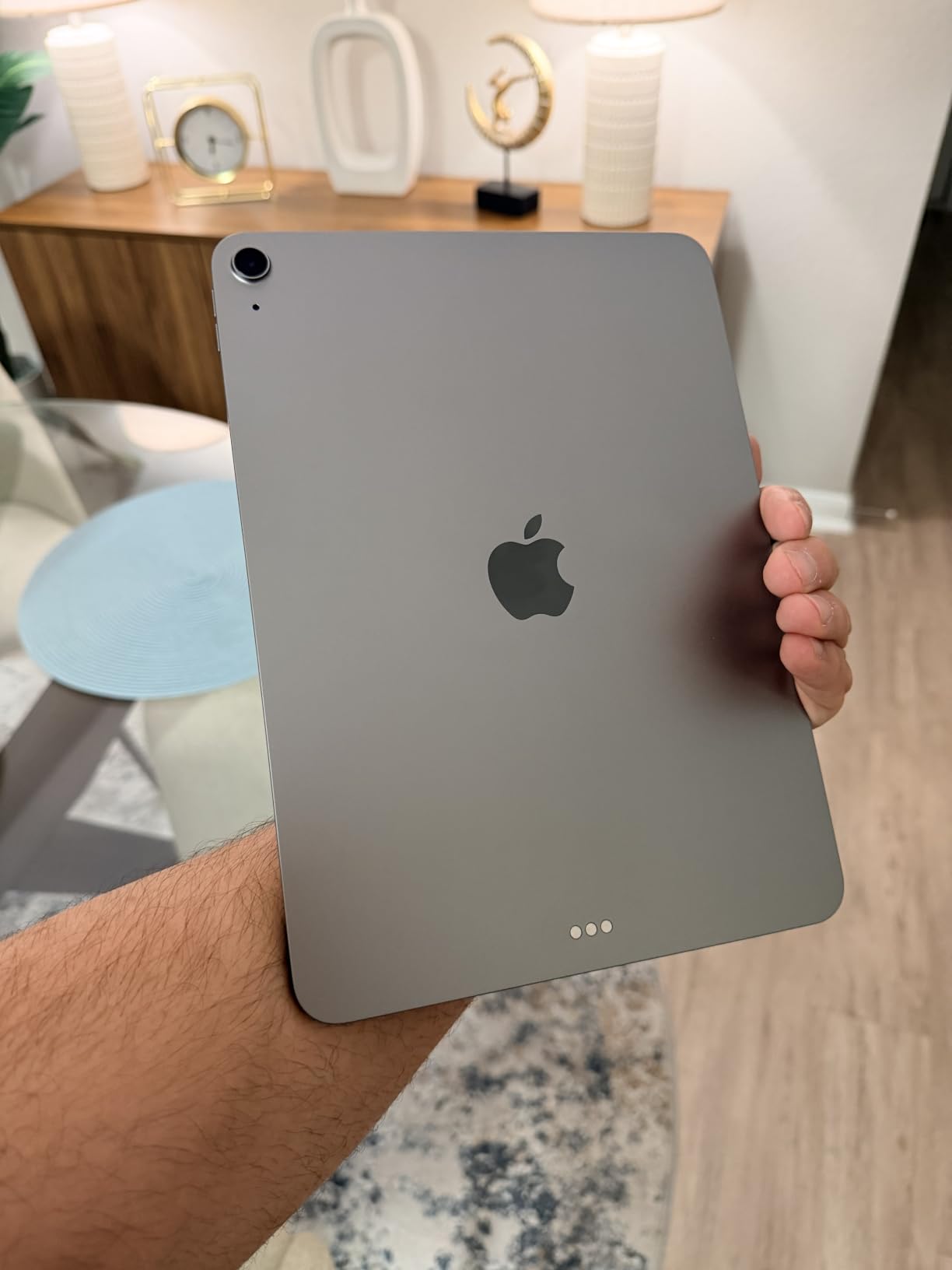 iPad Air 11-inch (M4): Liquid Retina Display, 256GB, 12MP Front/Back Camera, Wi-Fi 7 with Apple N1, Touch ID, All-Day Battery Life - Space Gray customer photo 1