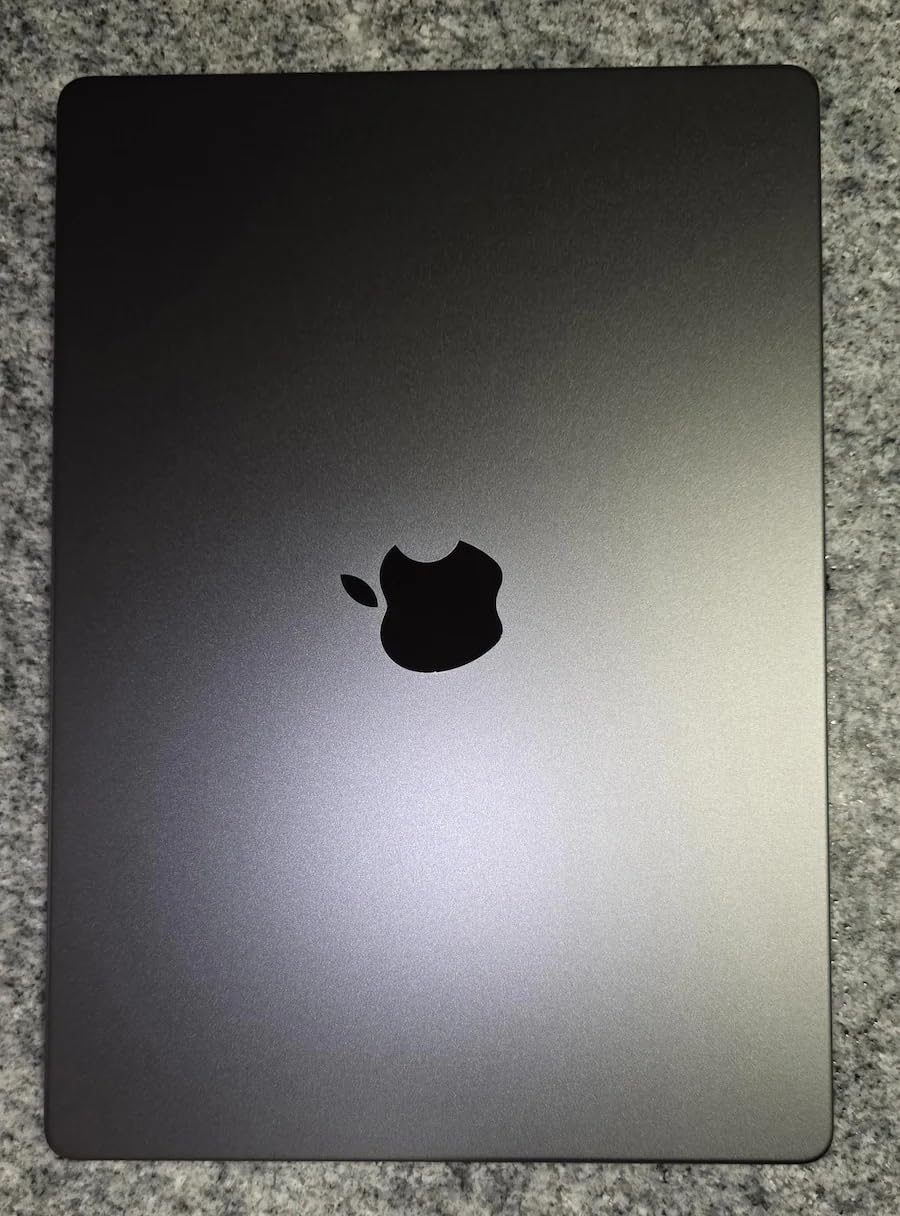 Apple 2026 MacBook Pro Laptop with Apple M5 Pro chip with 15-core CPU and 16-core GPU: Built for AI, 14.2-inch Liquid Retina XDR Display, 24GB Unified Memory, 1TB SSD, Wi-Fi 7; Space Black customer photo 2