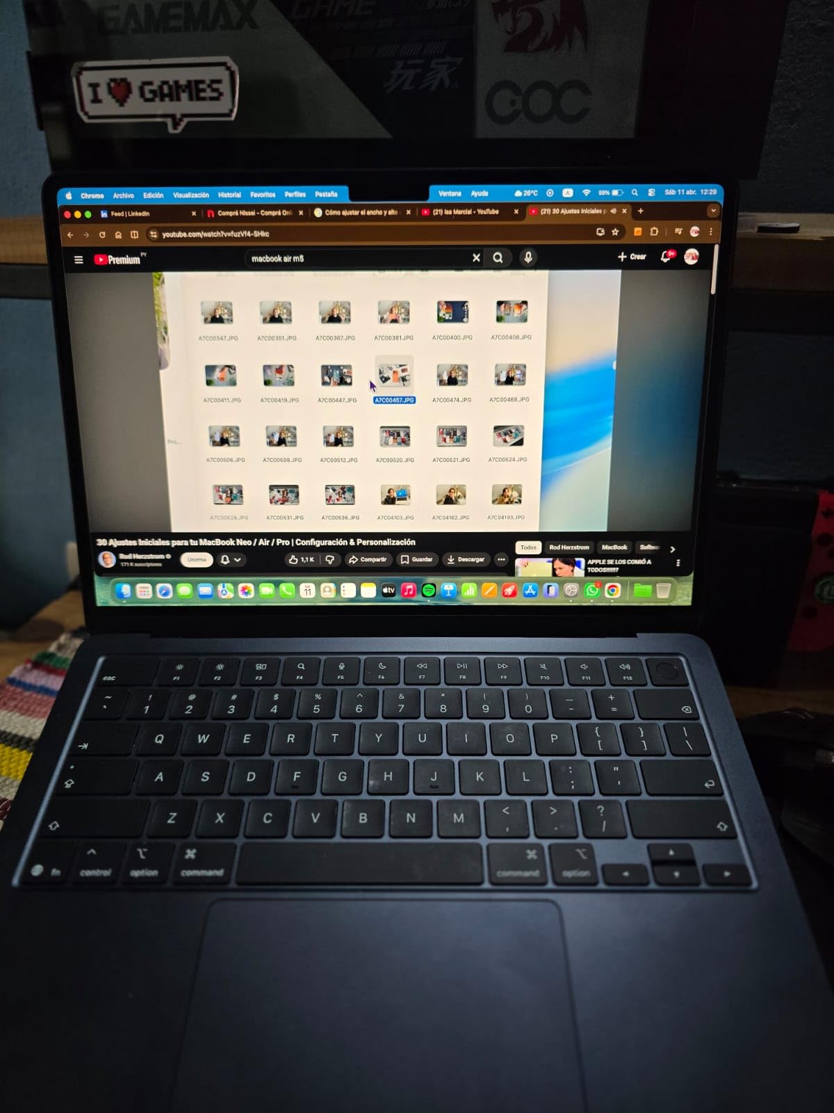Apple 2026 MacBook Air 13-inch Laptop with M5 chip: Built for AI, 13.6-inch Liquid Retina Display, 16GB Unified Memory, 512GB SSD, 12MP Center Stage Camera, Touch ID, Wi-Fi 7; Midnight customer photo 2