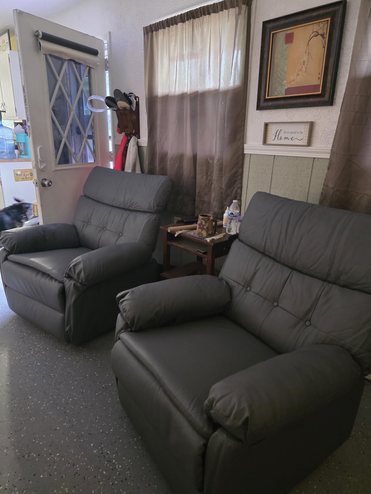 GarveeHome Leather Recliner Chair - Heat and Massage, Swivel Rocker Manual Recliner for Adults, Lazy Rocking Chair with Comfort Arms and Back Single Sofa customer photo 2