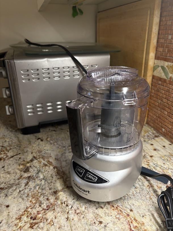Cuisinart Mini-Prep Plus Food Processor, 3 Cup, Reversible Stainless Steel Blade, DLC-2A, White customer photo 1