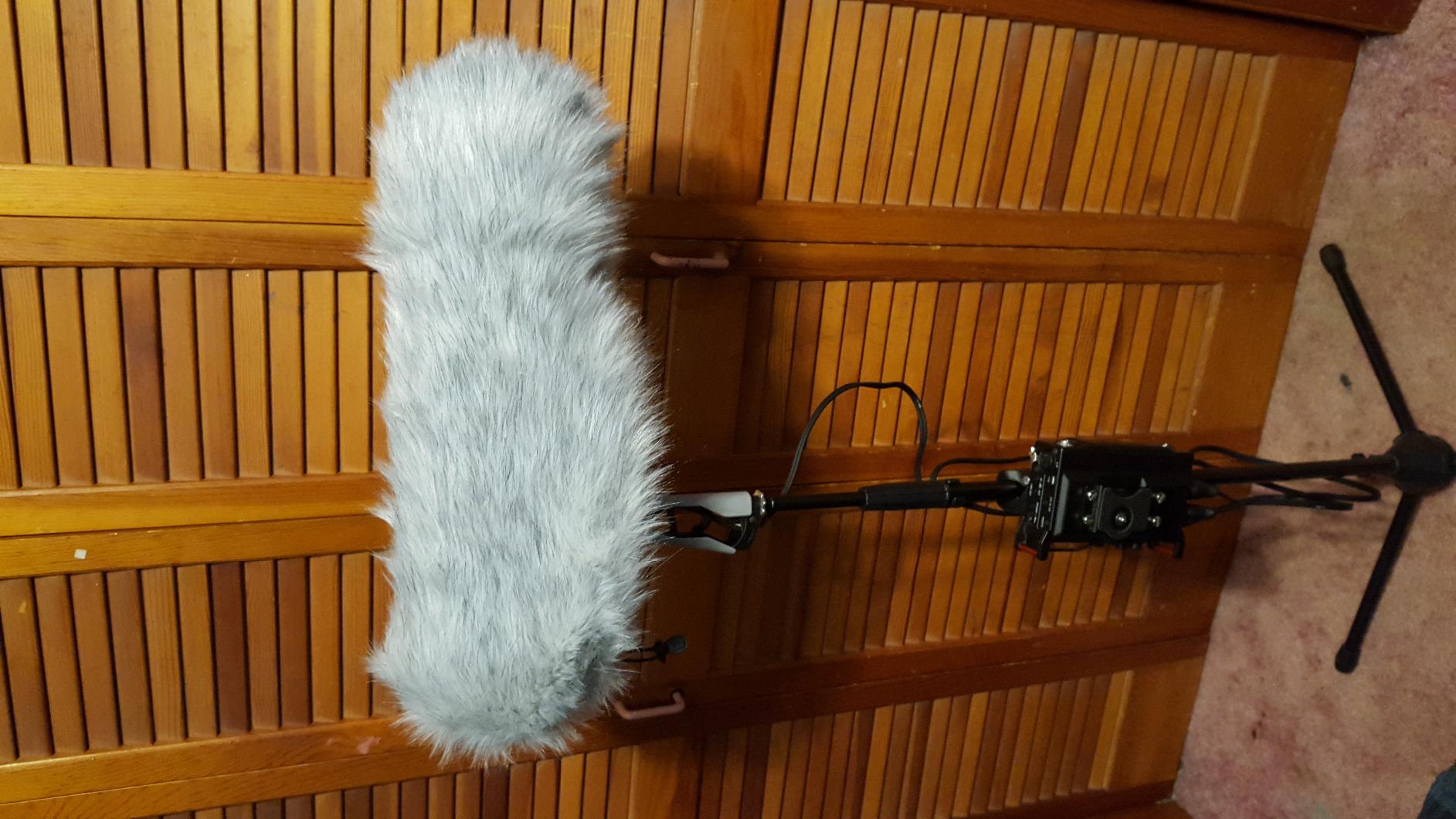 Rode NT4 X/Y Stereo Condenser Microphone, Silver customer photo 1