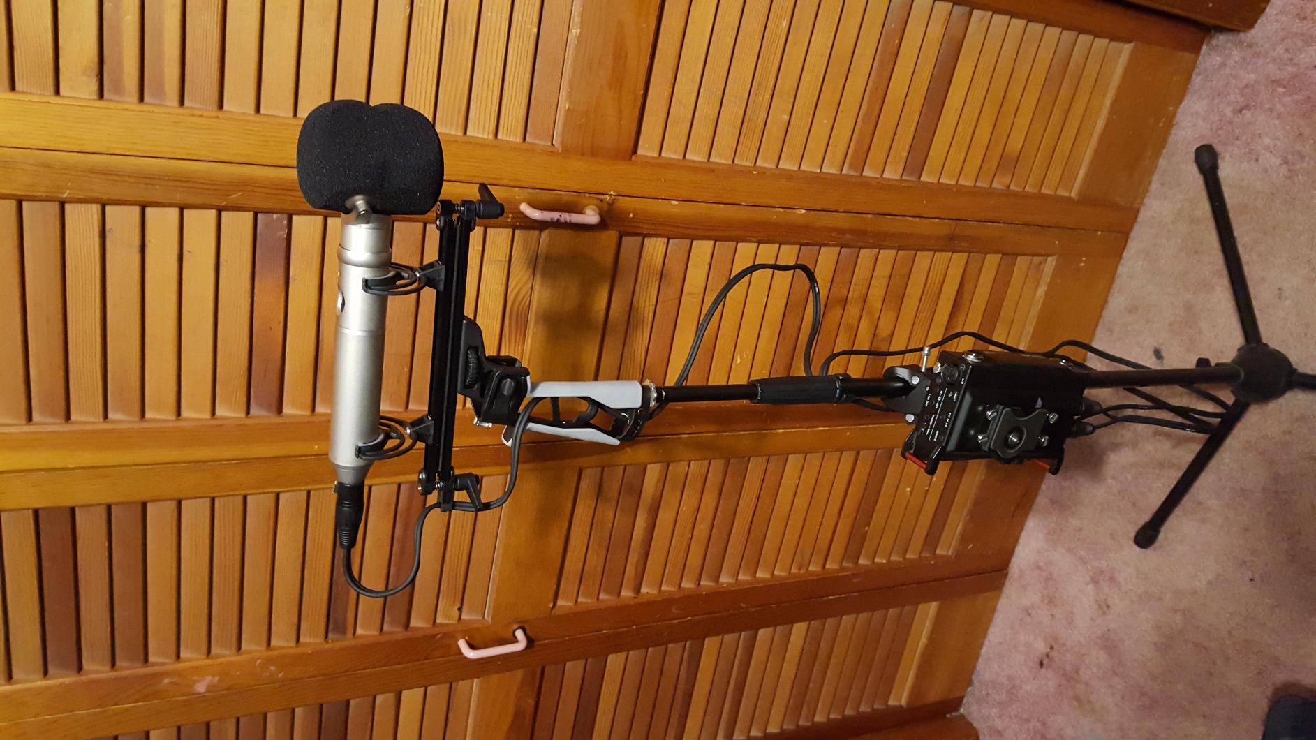 Rode NT4 X/Y Stereo Condenser Microphone, Silver customer photo 2