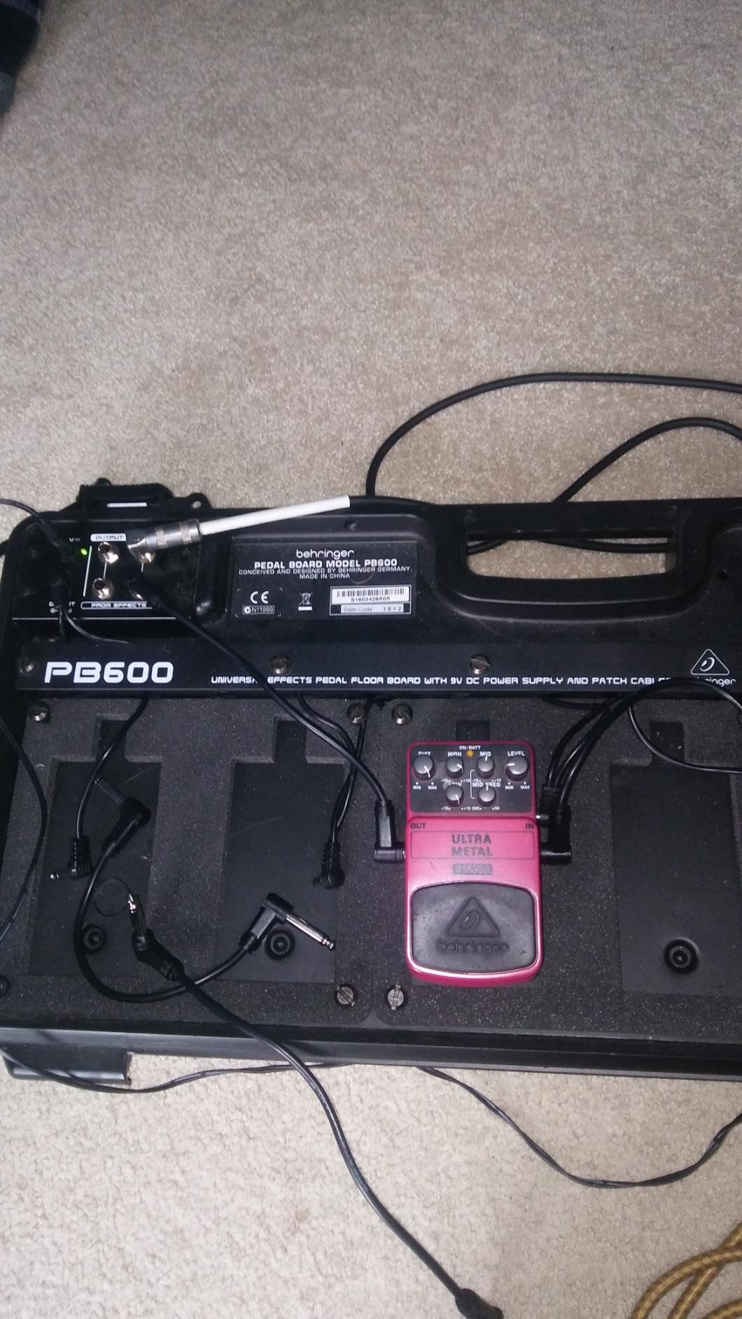 Behringer ULTRA METAL UM300 Heavy Metal Distortion Instrument Effect Pedal customer photo 2
