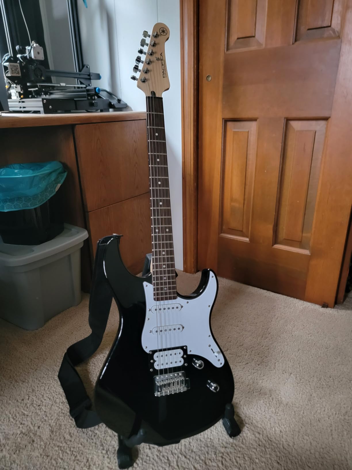 Yamaha Pacifica Series PAC112V Electric Guitar; Sonic Blue customer photo 1