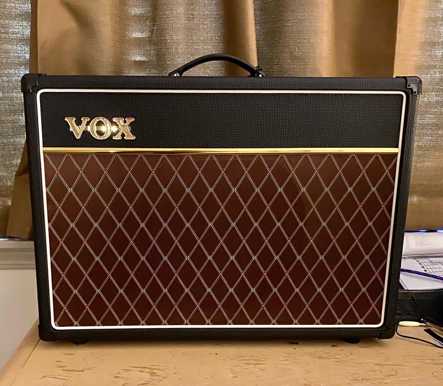 Vox AC15C1 1x12 inch 15-watt Guitar Tube Combo Amplifier w/ 2 Channels, Tremolo, and Reverb customer photo 1