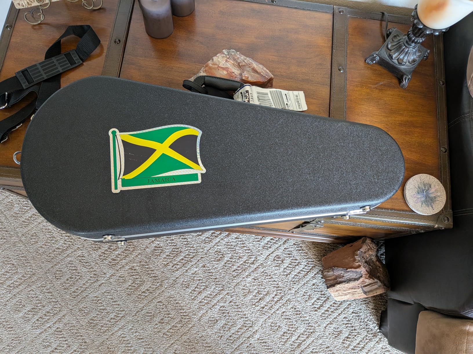 Gator Cases Deluxe ABS Molded Case for Mandolin's; Fits Both 'A' and 'F' Style Mandolin's (GC-Mandolin) customer photo 2