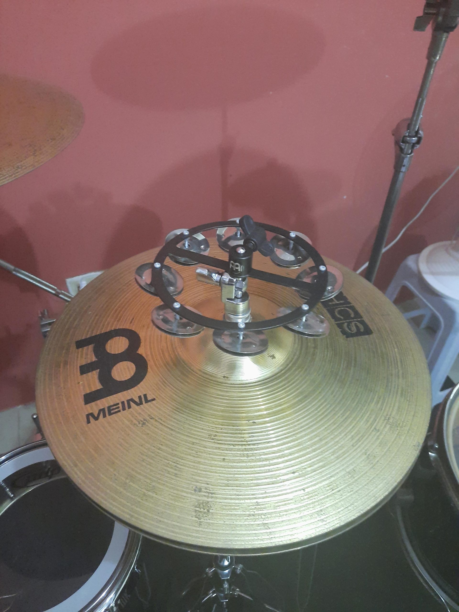 Meinl Percussion Foot Tambourine, NOT MADE IN CHINA, Hands-Free Percussion Instrument for Guitar, Cajon & Busking customer photo 1