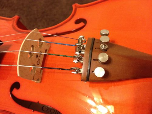 Cecilio 4/4 Full Size Violin Fiddle with D'Addario Strings, Violin Set for Beginners with Case, Bow, Rosin & Shoulder Rest, Ideal for Practice & Performances customer photo 1