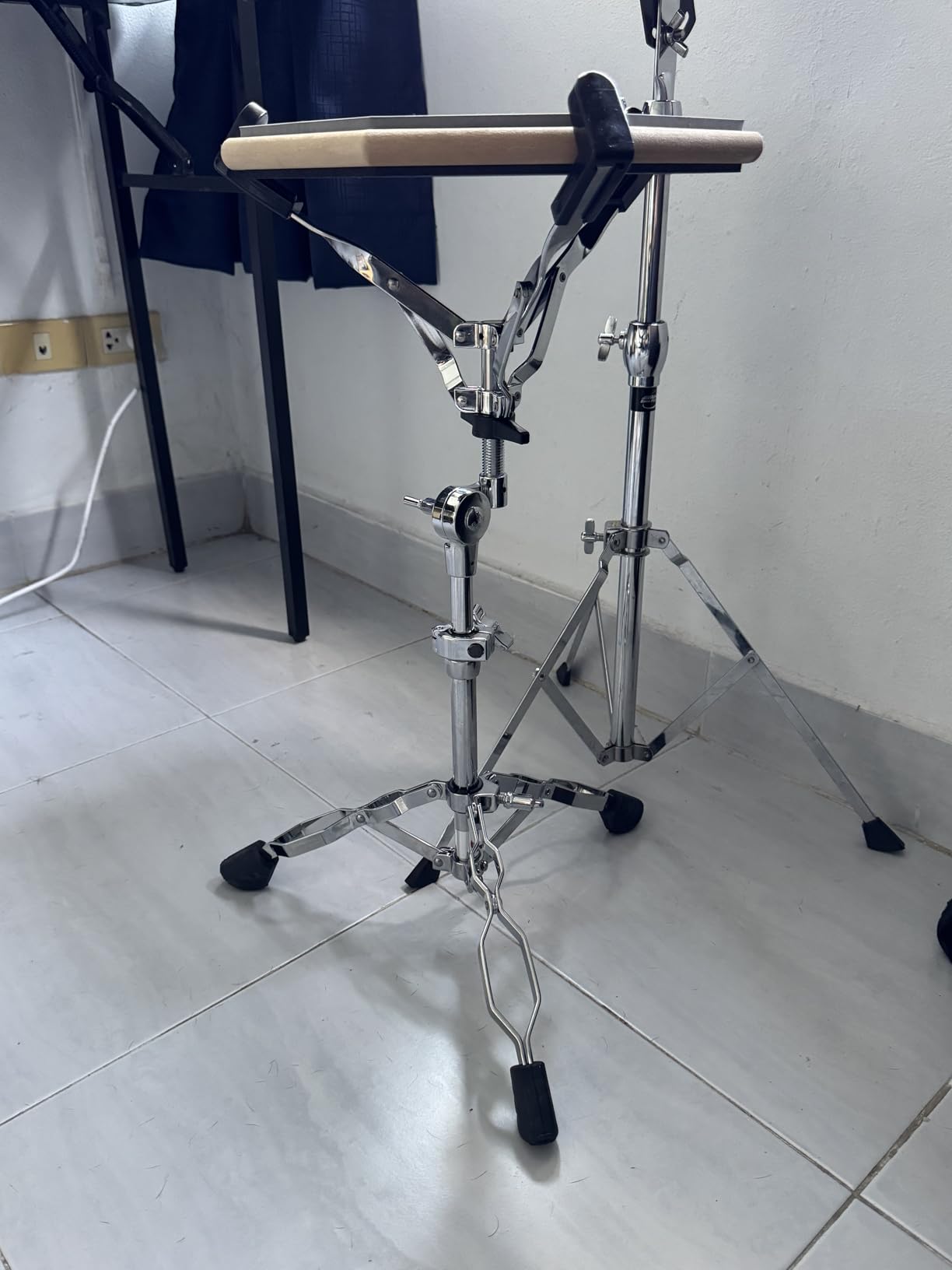 Gibraltar Double Braced Lightweight Snare Stand, Snare Drum Stand, Double Braced Percussion Chrome Drum Hardware, 4706 customer photo 1