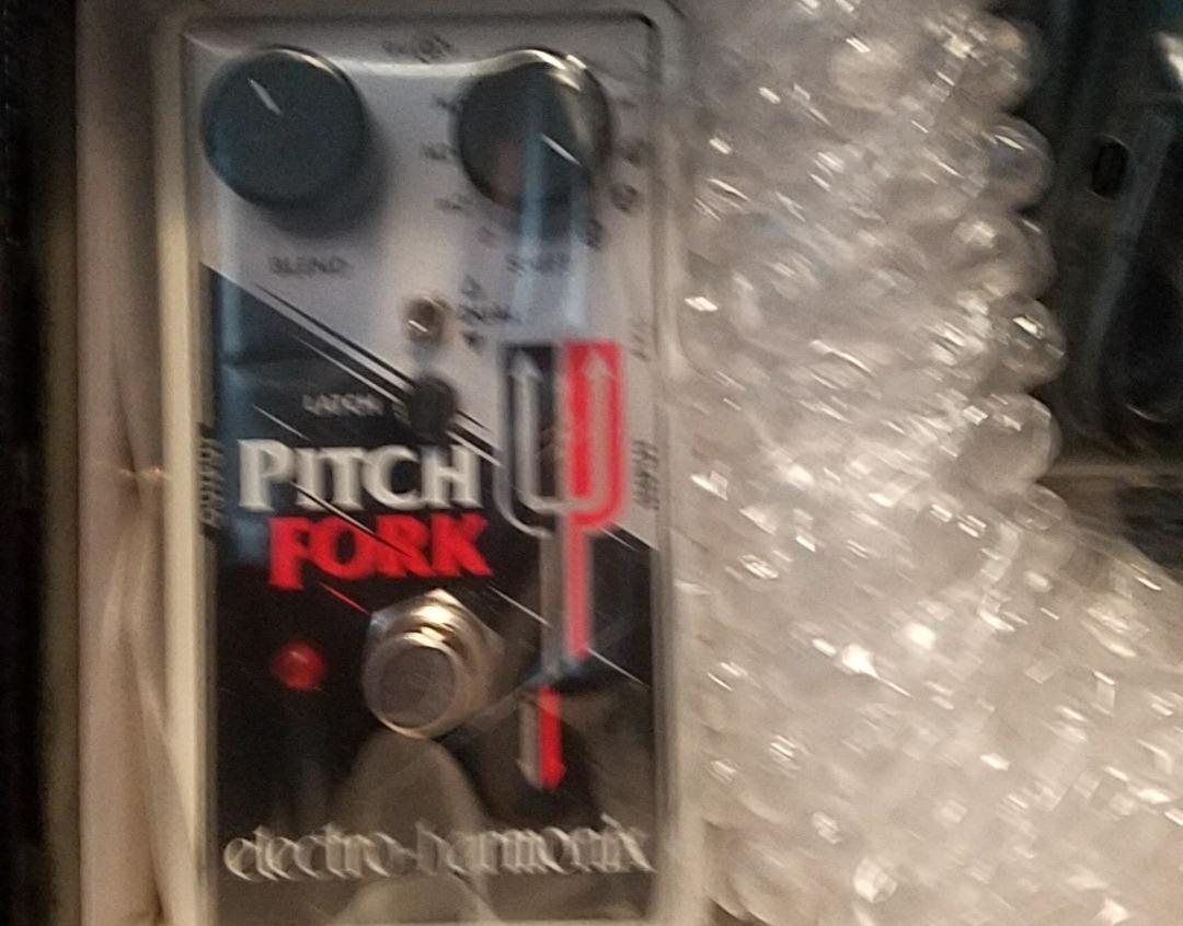 Electro-Harmonix Pitch Fork Polyphonic Pitch Shift Pedal customer photo 2