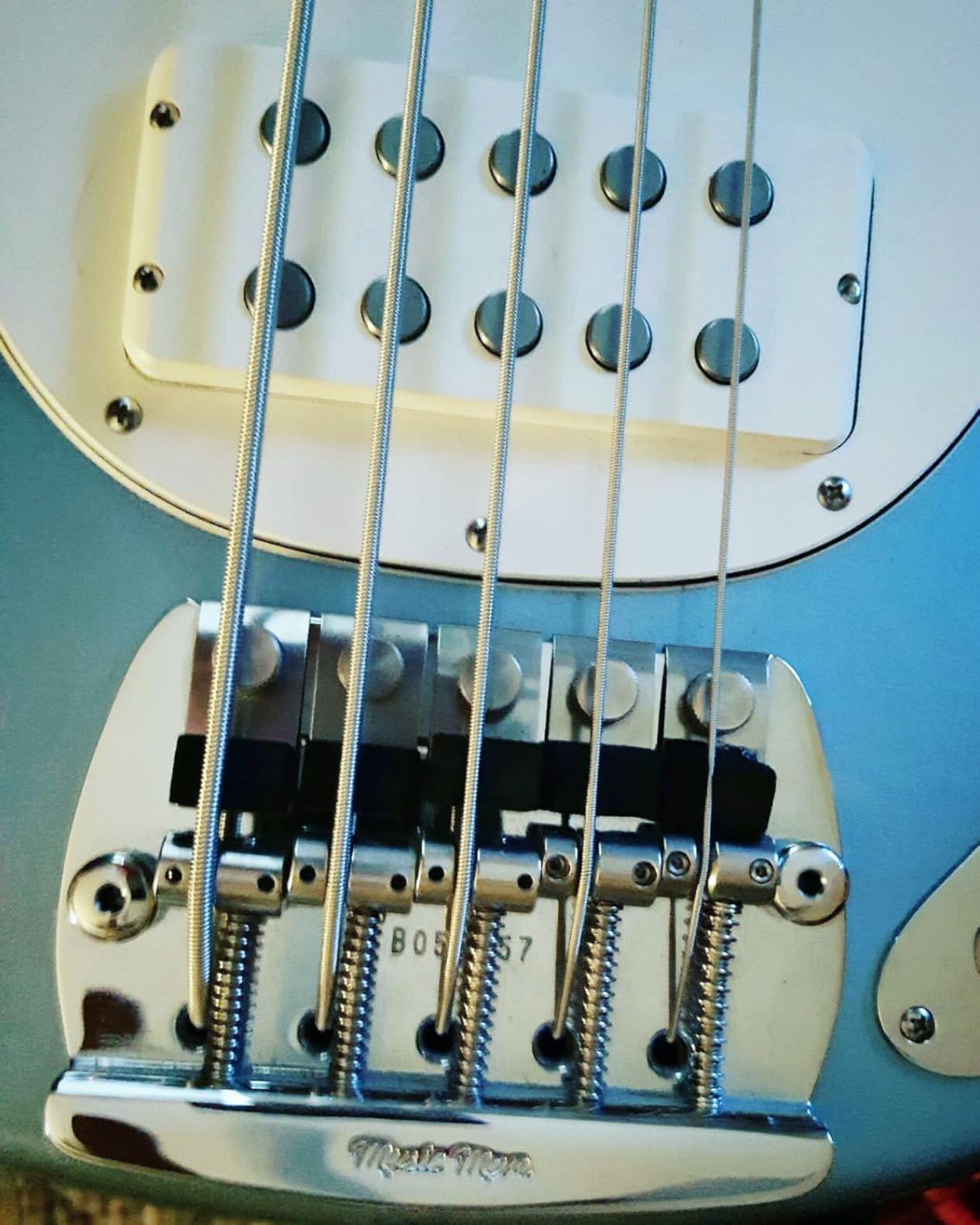 Ernie Ball Regular Slinky Flatwound Bass Guitar Strings, 50-105 Gauge (P02812) customer photo 2