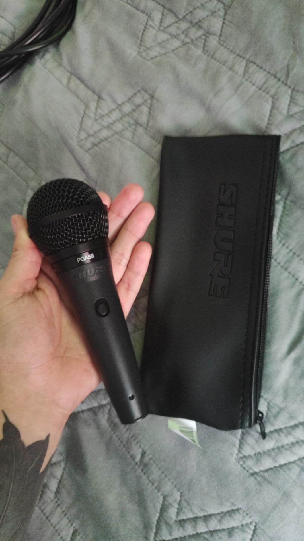 Shure PGA58 Dynamic Microphone - Handheld Mic for Vocals with Cardioid Pick-up Pattern, Discrete On/Off Switch, Stand Adapter and Zipper Pouch (PGA58-XLR) customer photo 1