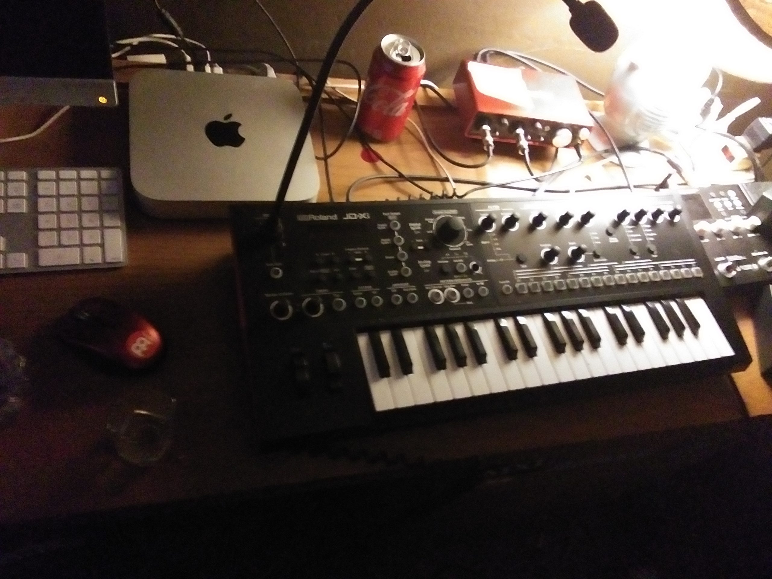 Roland JD-XI 37-Key Interactive Analog/Digital Crossover Synthesizer, Black customer photo 1