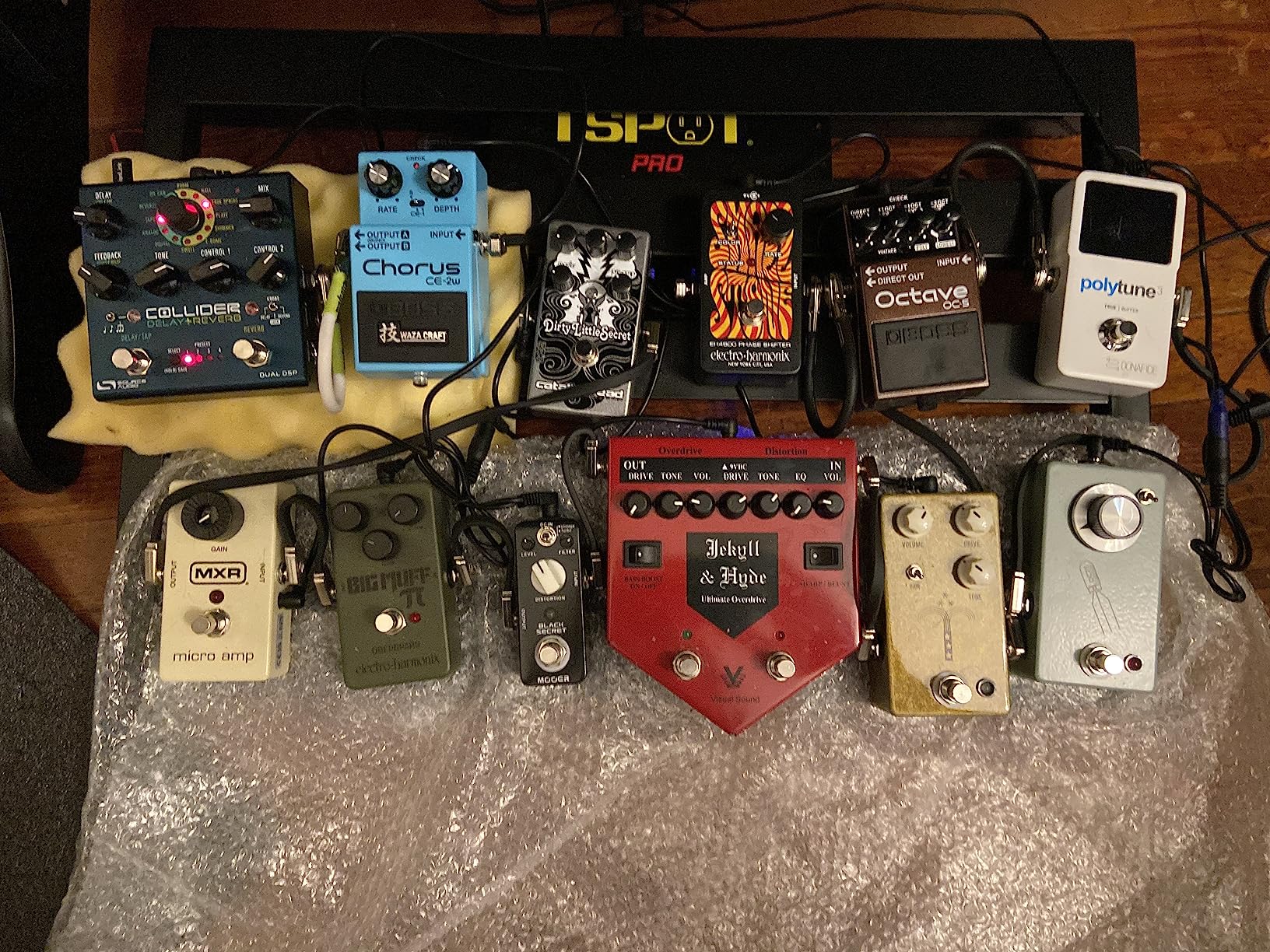 BOSS CE-2W Chorus | Premium Waza Craft Guitar Effect Pedal with Analog Circuitry | True Reproduction of the Legendary CE-2 & CE-1 Chorus Pedals | Made in Japan | 5-Year Warranty customer photo 1