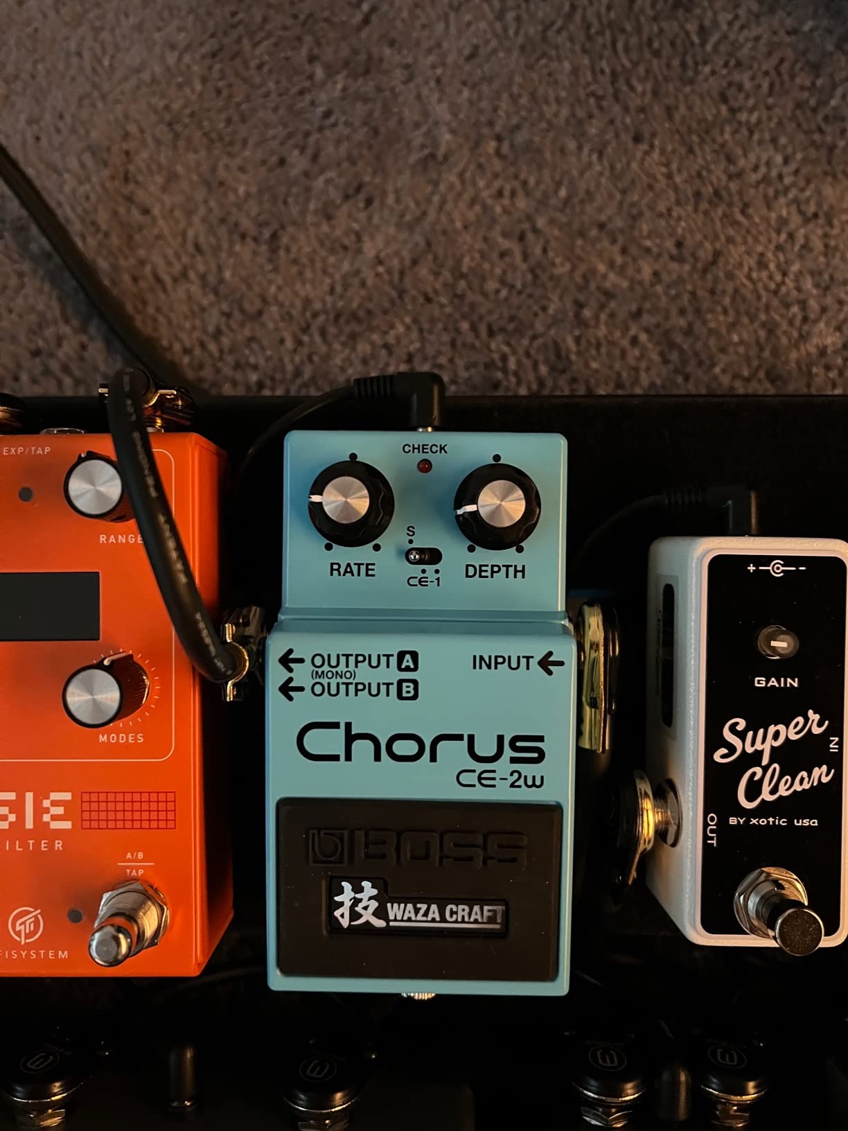 BOSS CE-2W Chorus | Premium Waza Craft Guitar Effect Pedal with Analog Circuitry | True Reproduction of the Legendary CE-2 & CE-1 Chorus Pedals | Made in Japan | 5-Year Warranty customer photo 2