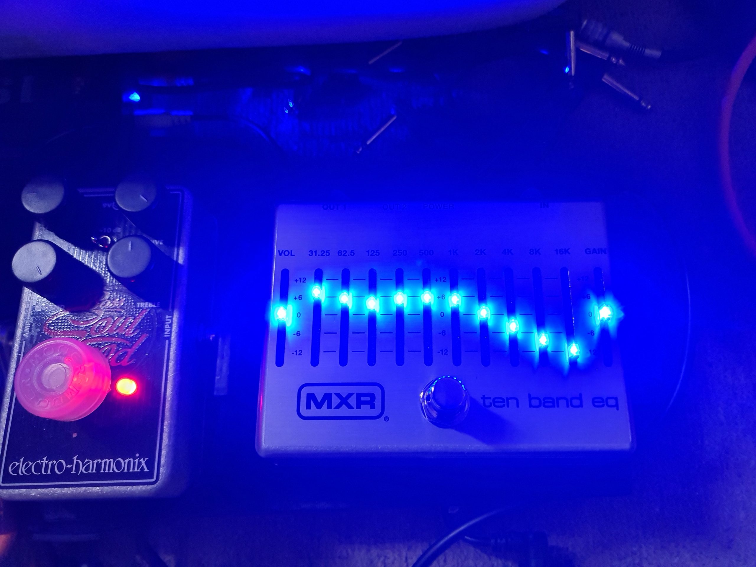 MXR Ten Band EQ Guitar Effects Pedal customer photo 2