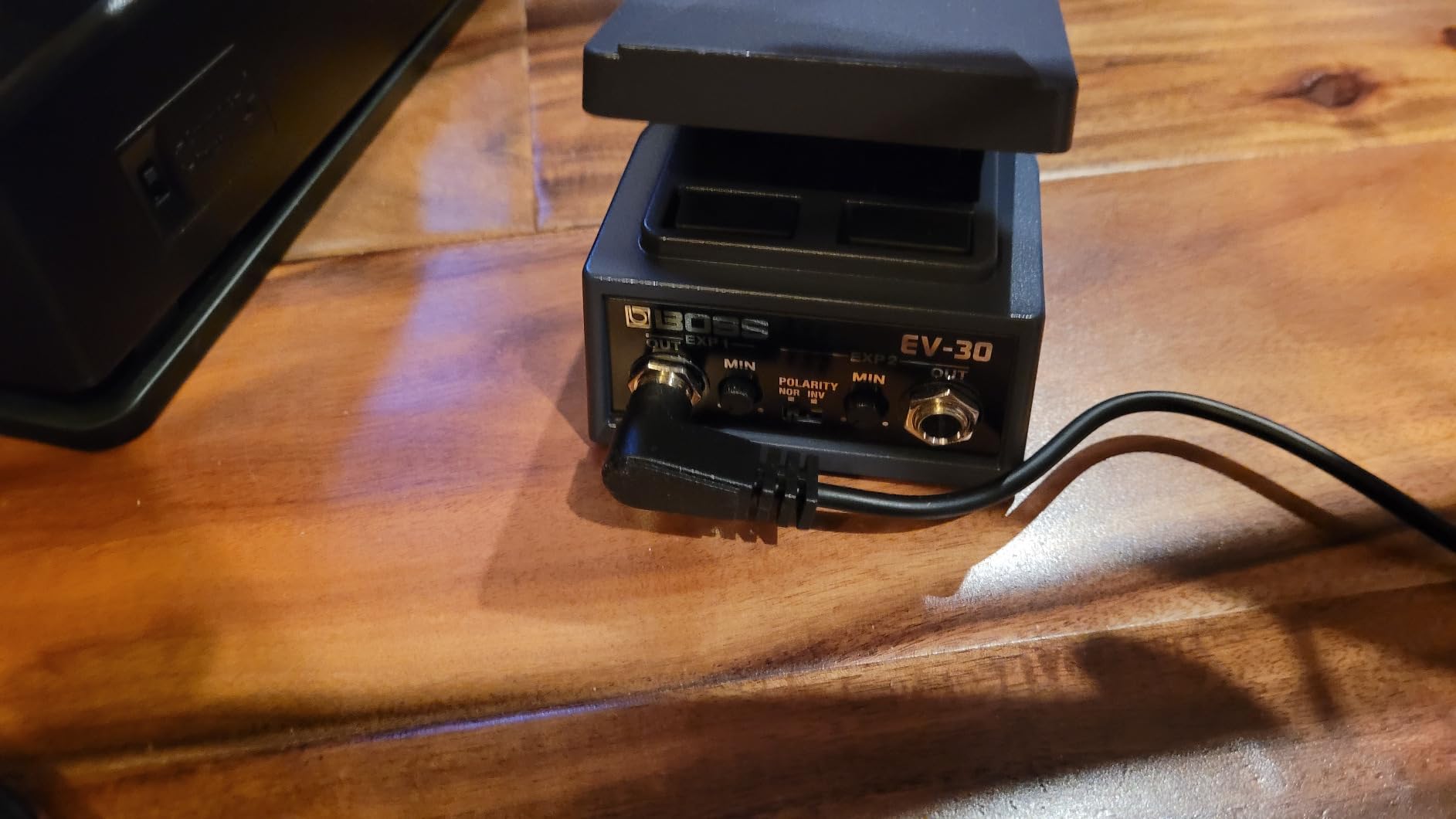 BOSS EV-30 Dual Expression Guitar Pedal customer photo 2