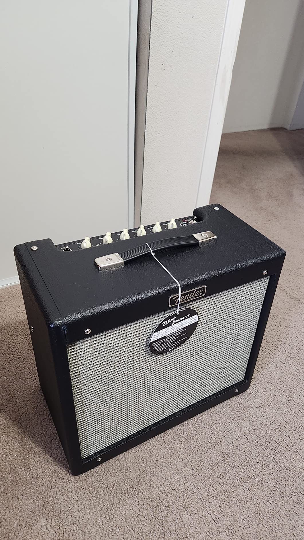 Fender Blues Junior IV Guitar Amplifier, Black, with 2-Year Warranty customer photo 2