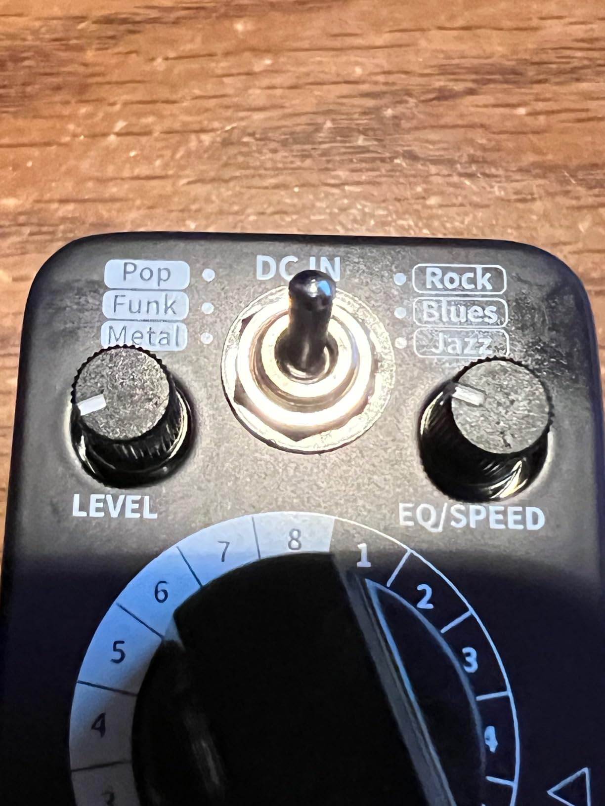 MOOER Analog Envelope Filter Dynamic Automatic Wah Pedal for Guitar and Bass customer photo 1