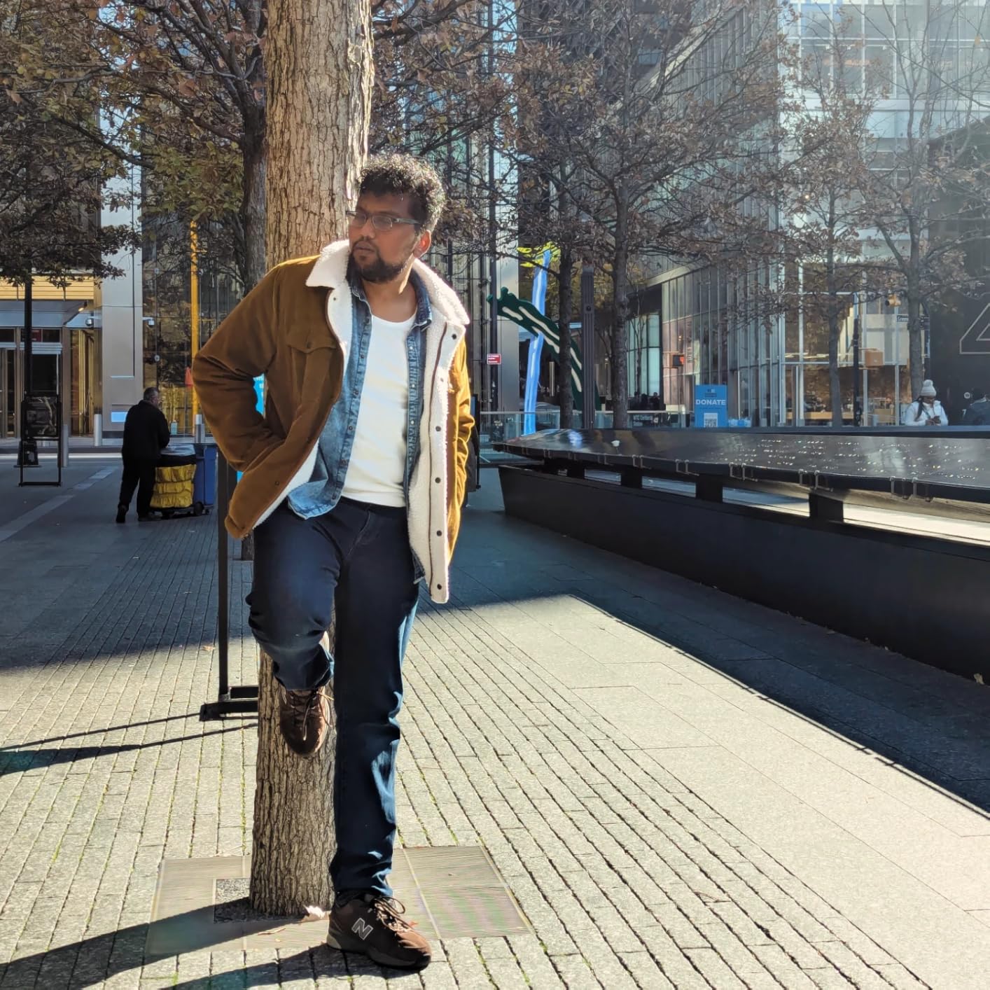 Levi's Men's Corduroy Sherpa Lined Trucker Jacket (Regular & Big & Tall Sizes) customer photo 2