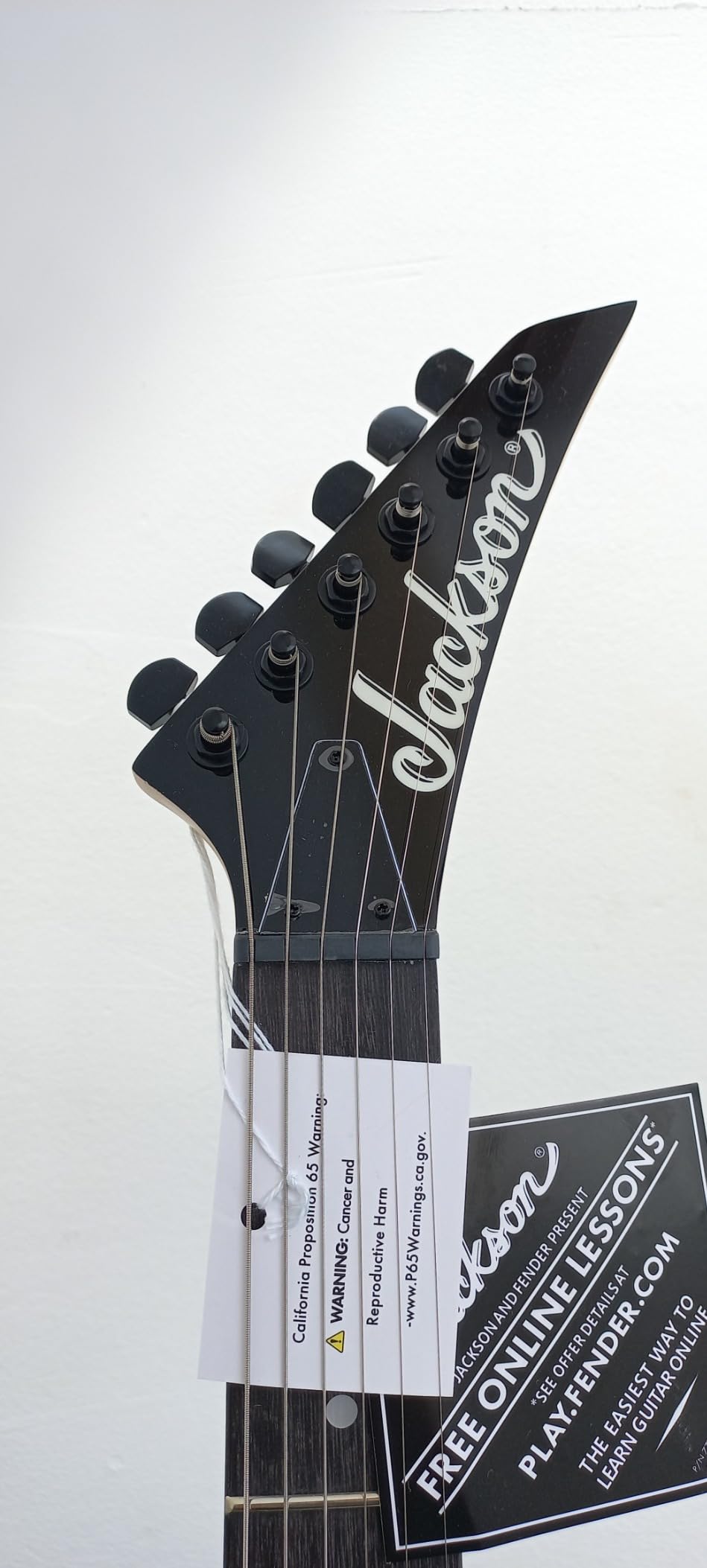 Jackson JS Series Dinky JS11 Electric Guitar, Black with Amaranth Fingerboard customer photo 2