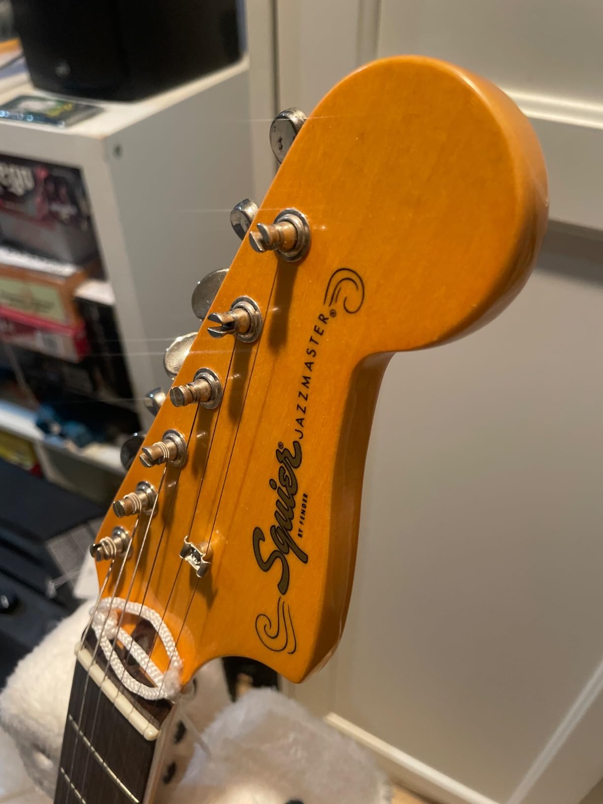 Squier Classic Vibe 60s Jazzmaster Electric Guitar, with 2-Year Warranty, 3-Color Sunburst, Laurel Fingerboard customer photo 2