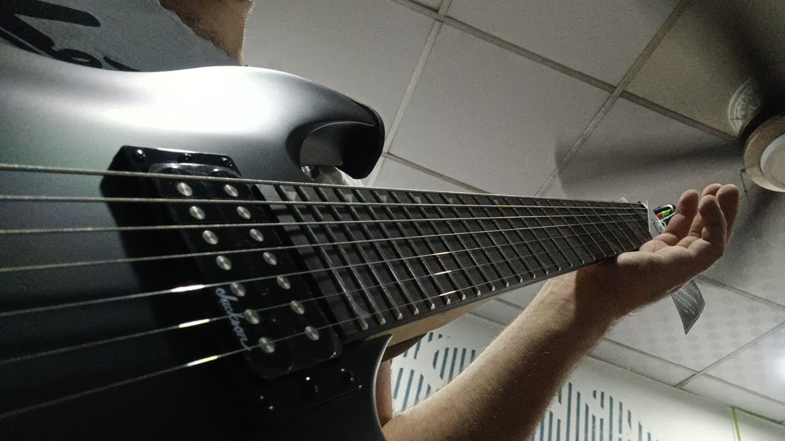 Jackson JS22-7 Dinky 7-String Electric Guitar - Satin Black customer photo 2