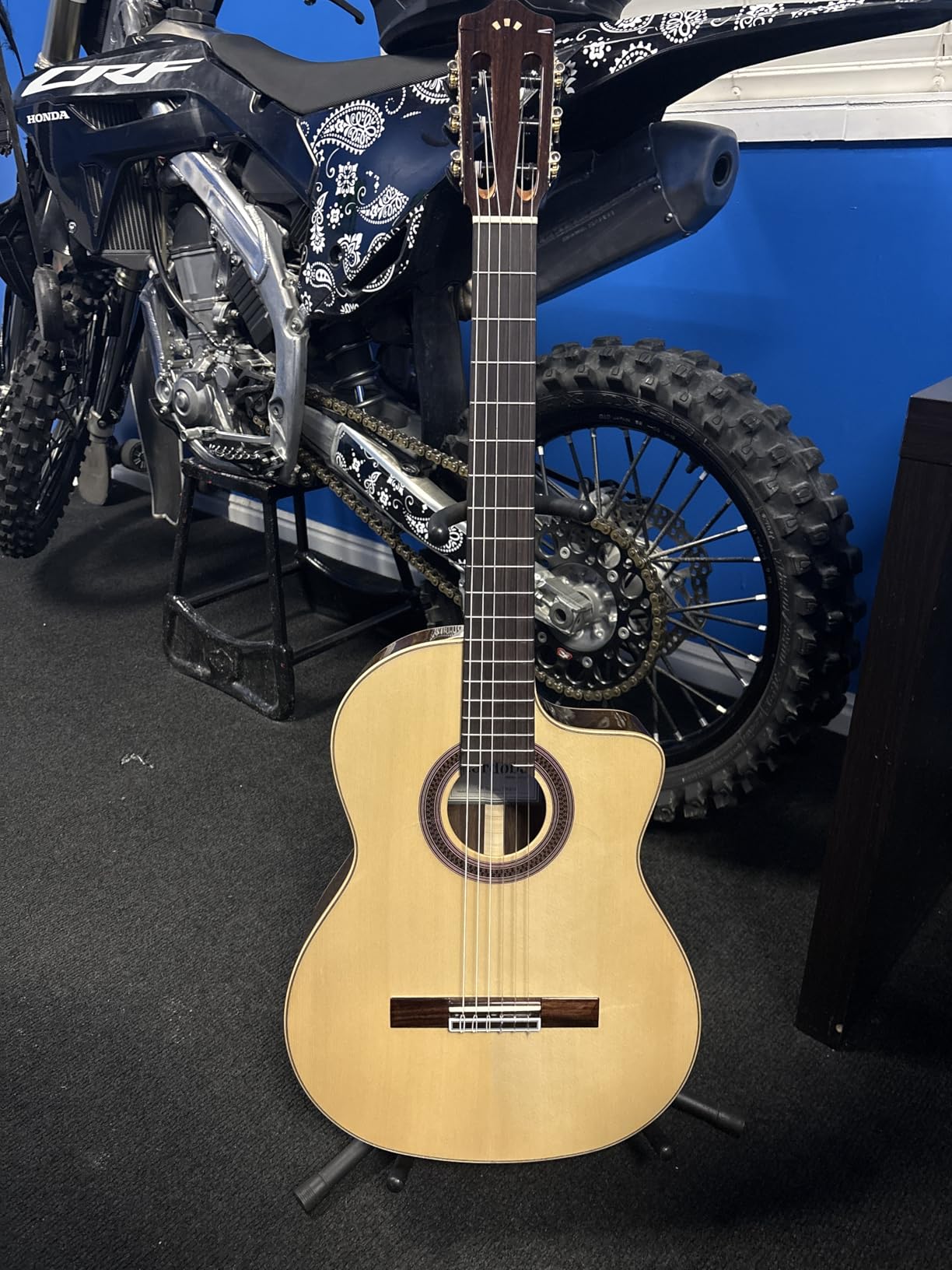 Cordoba GK Studio Flamenco w/SS Top/Elec customer photo 1