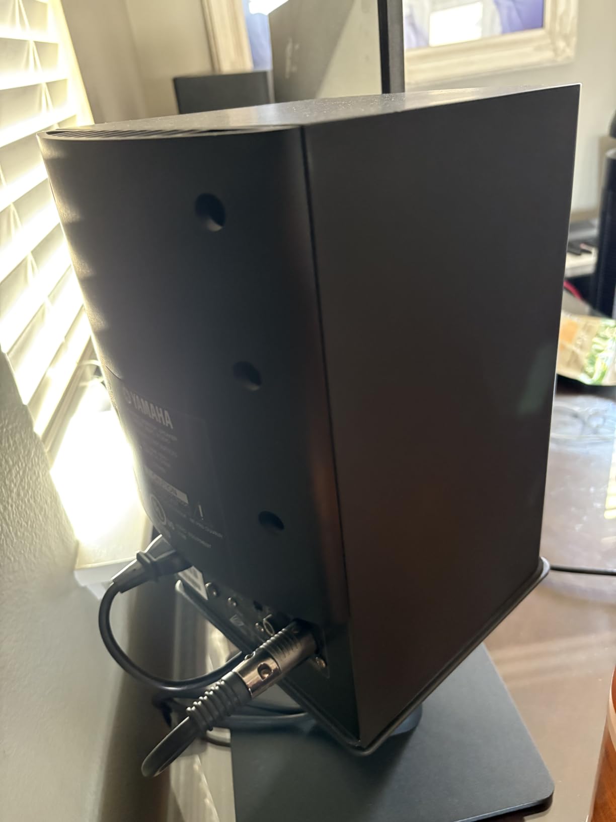 Kanto SP9 Rising Desktop Speaker Stands for Small/Medium Bookshelf Speakers & Compact/Mid-Size 2