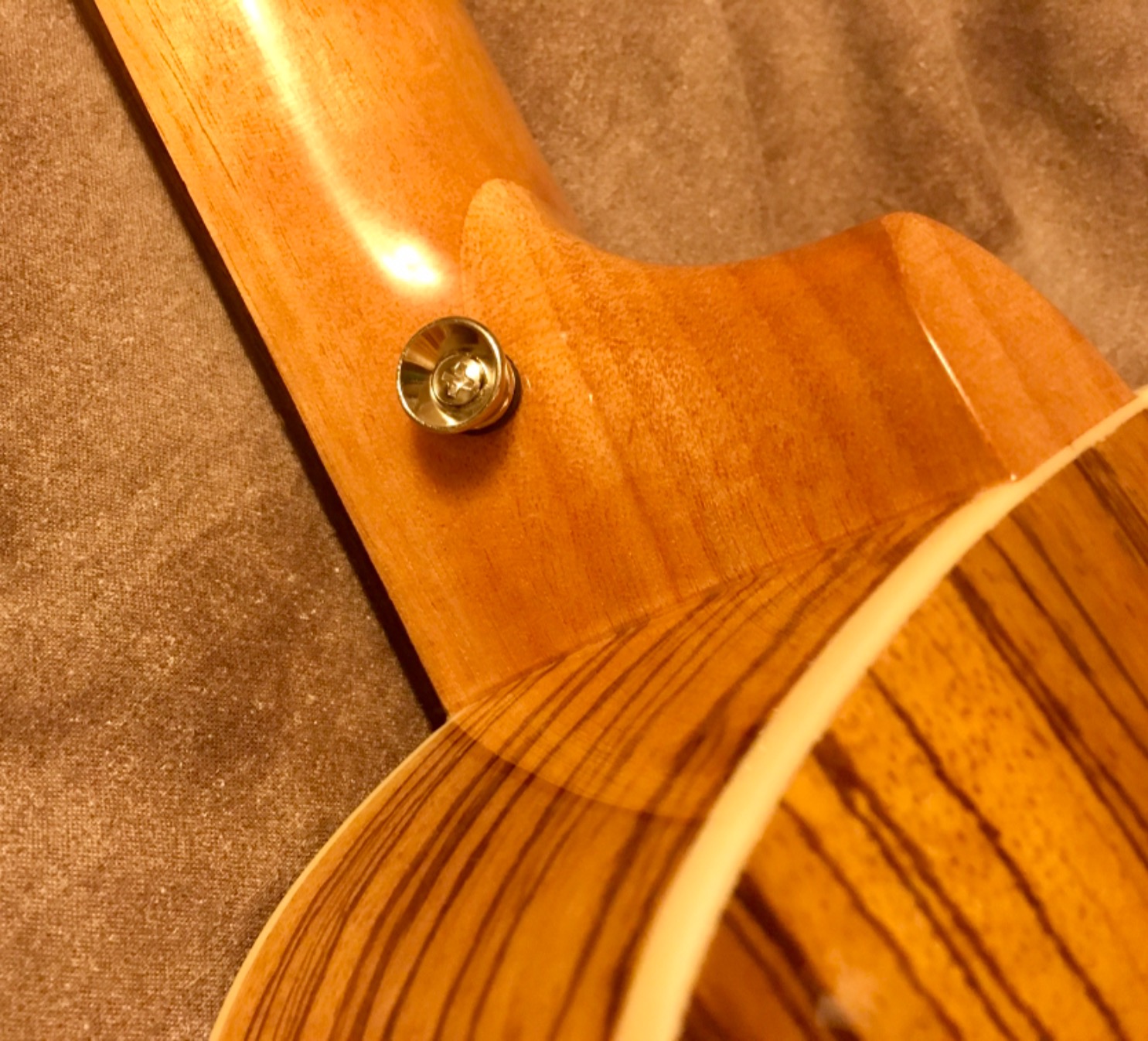 Caramel 6 String CB103G 30 Inch High Gloss Zebra Wood Acoustic & Electric Ukulele Guitalele with Truss Rod with Padded Gig Bag, Strap customer photo 2