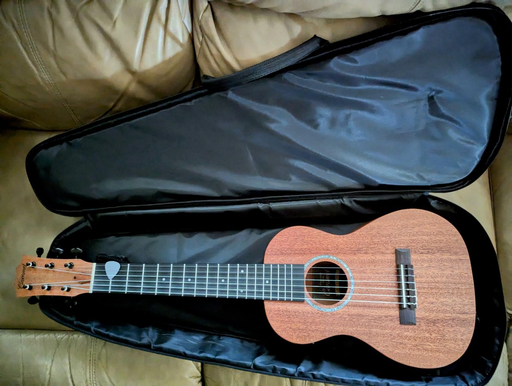 Caramel 30 inch All Solid Mahogany 6 String Ukulele Guitalele Wooden LCD color display Electric Guitalele Kit Small Hawaiian Beginner Guitar Starter Pack Bundle Gig bag, Strap, Strings Set customer photo 2