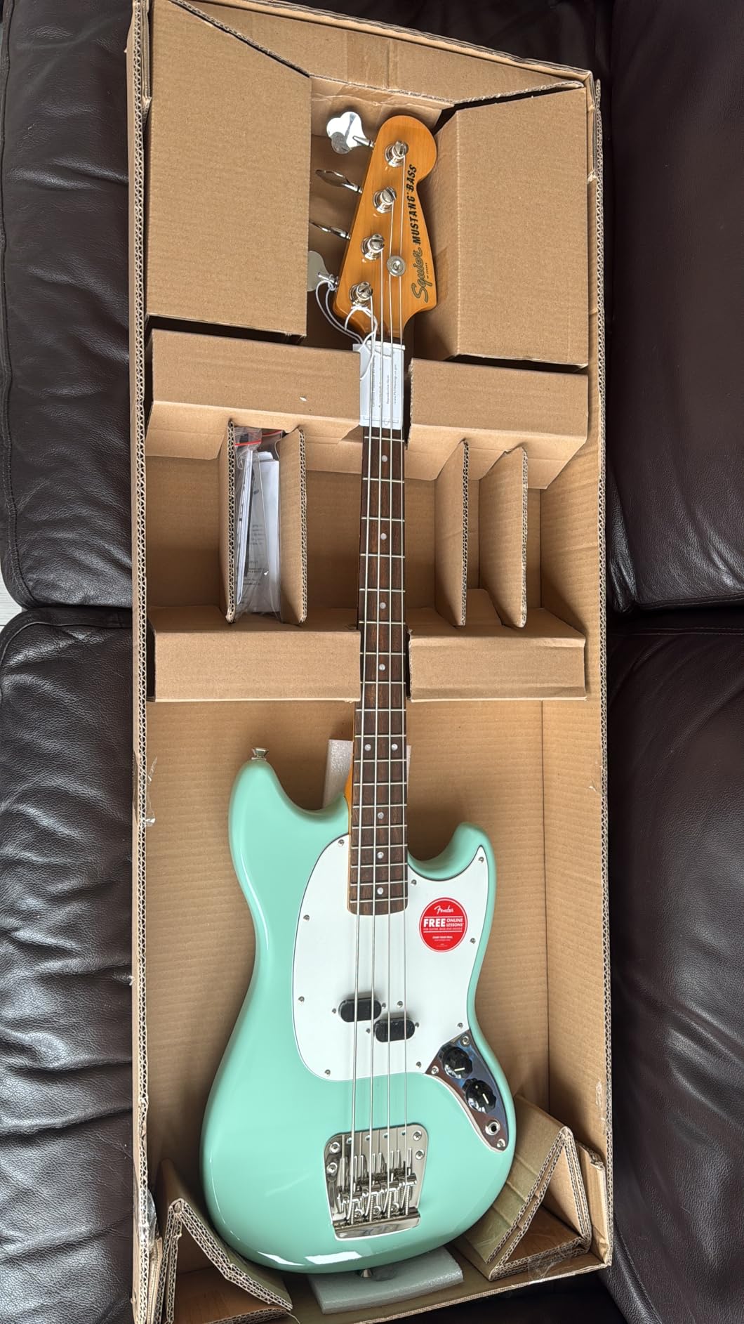 Squier Classic Vibe 60s Mustang Bass, Surf Green, Laurel Fingerboard customer photo 2