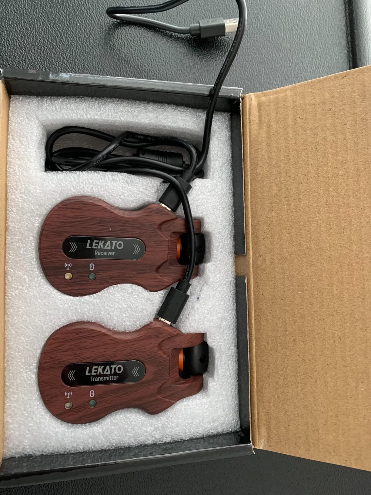 LEKATO Wireless Guitar System 5.8 Wireless Guitar Transmitter Receiver Rechargeable Audio Wireless Transmitter Receiver 4 Channels Transmission Range for Electric Guitar Bass (Black) customer photo 2