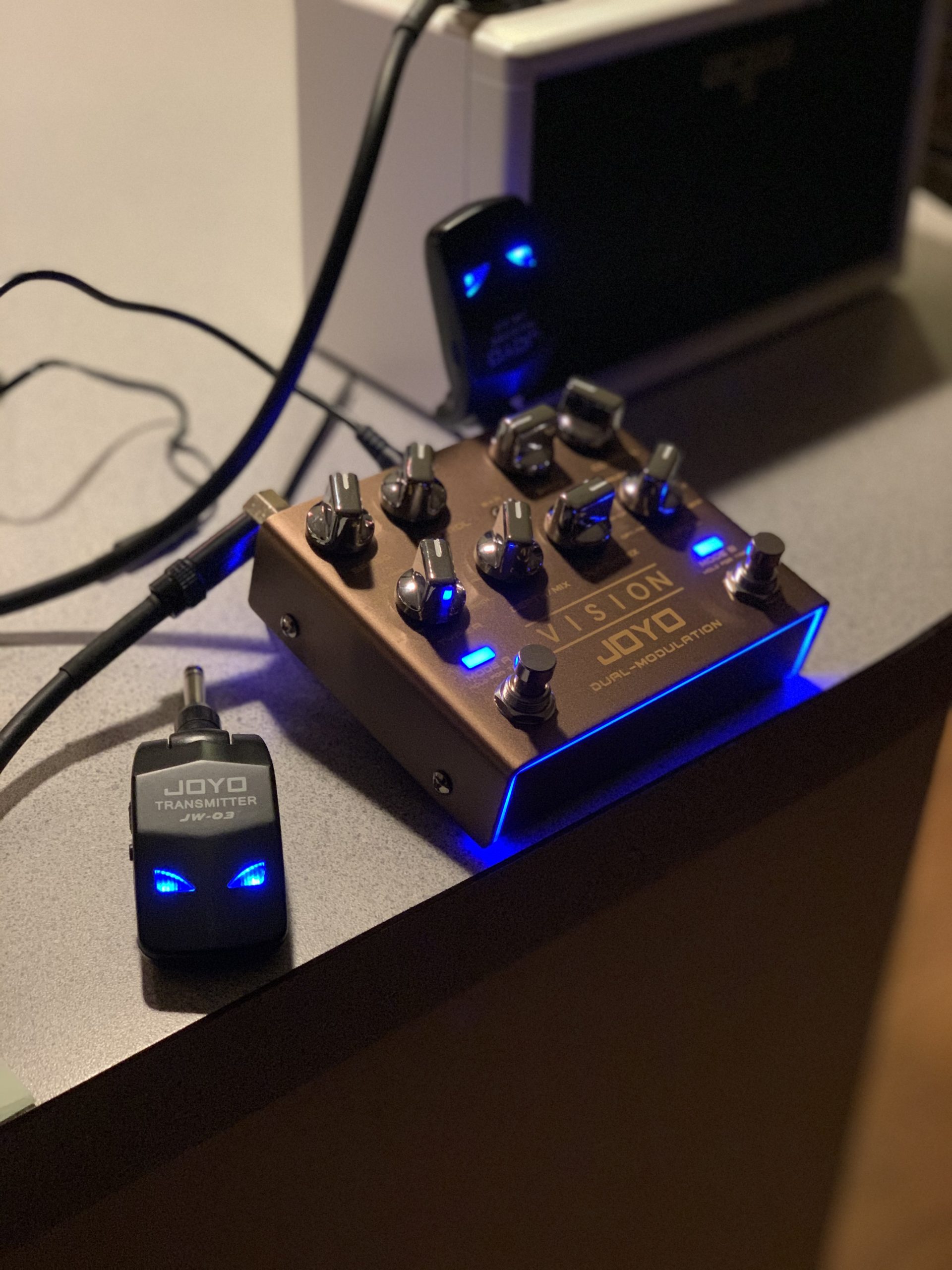 JOYO Dual-Channel Modulation Guitar Pedal, 18 Effects (A: Phaser/Chorus/Flanger B: Trem/Lo-Fi/Auto-Wah) with Tap Tempo & Stereo I/O, True Bypass (Vision R-09) customer photo 2